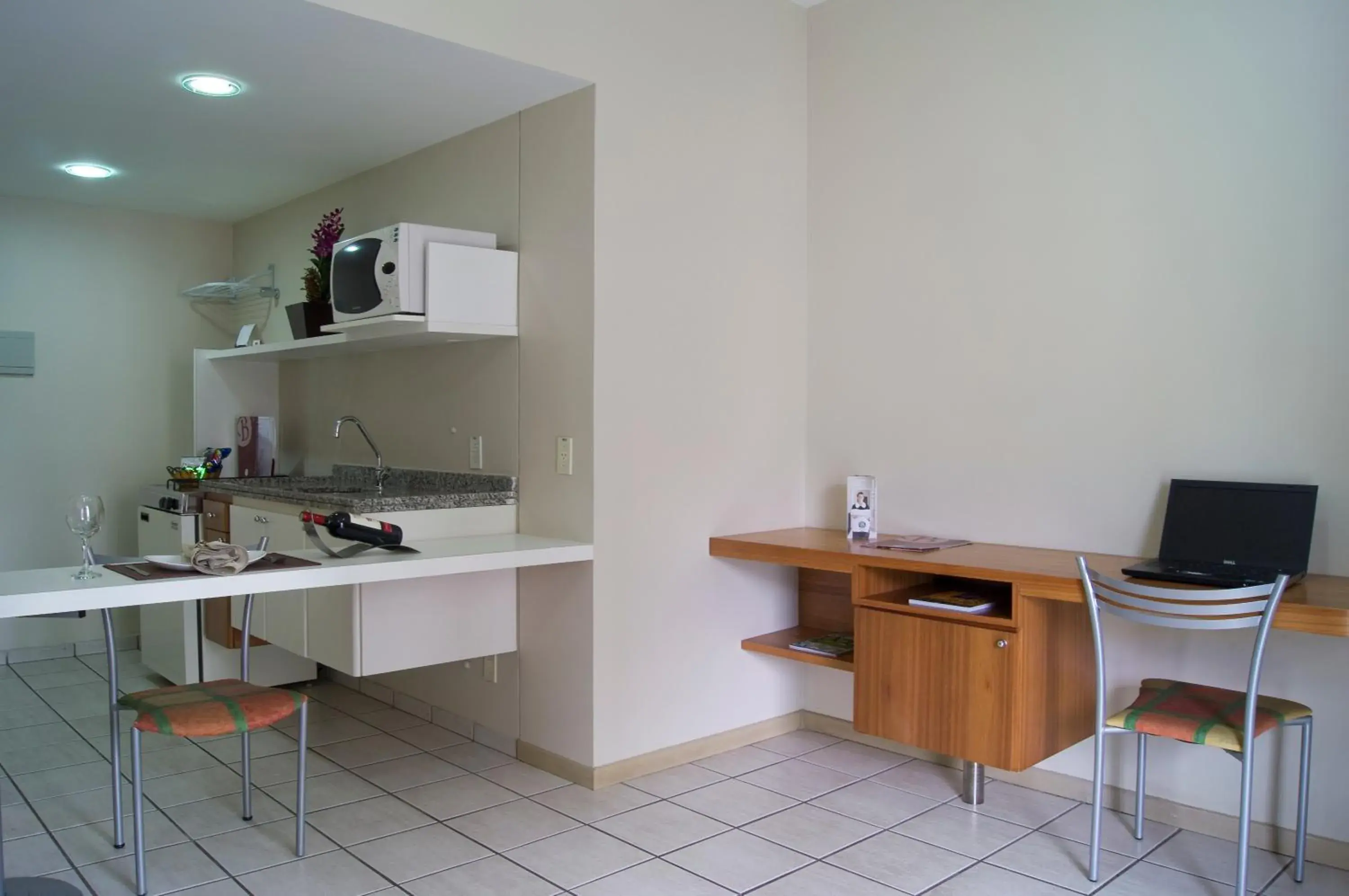 Photo of the whole room, Kitchen/Kitchenette in Hotel Costa Victória