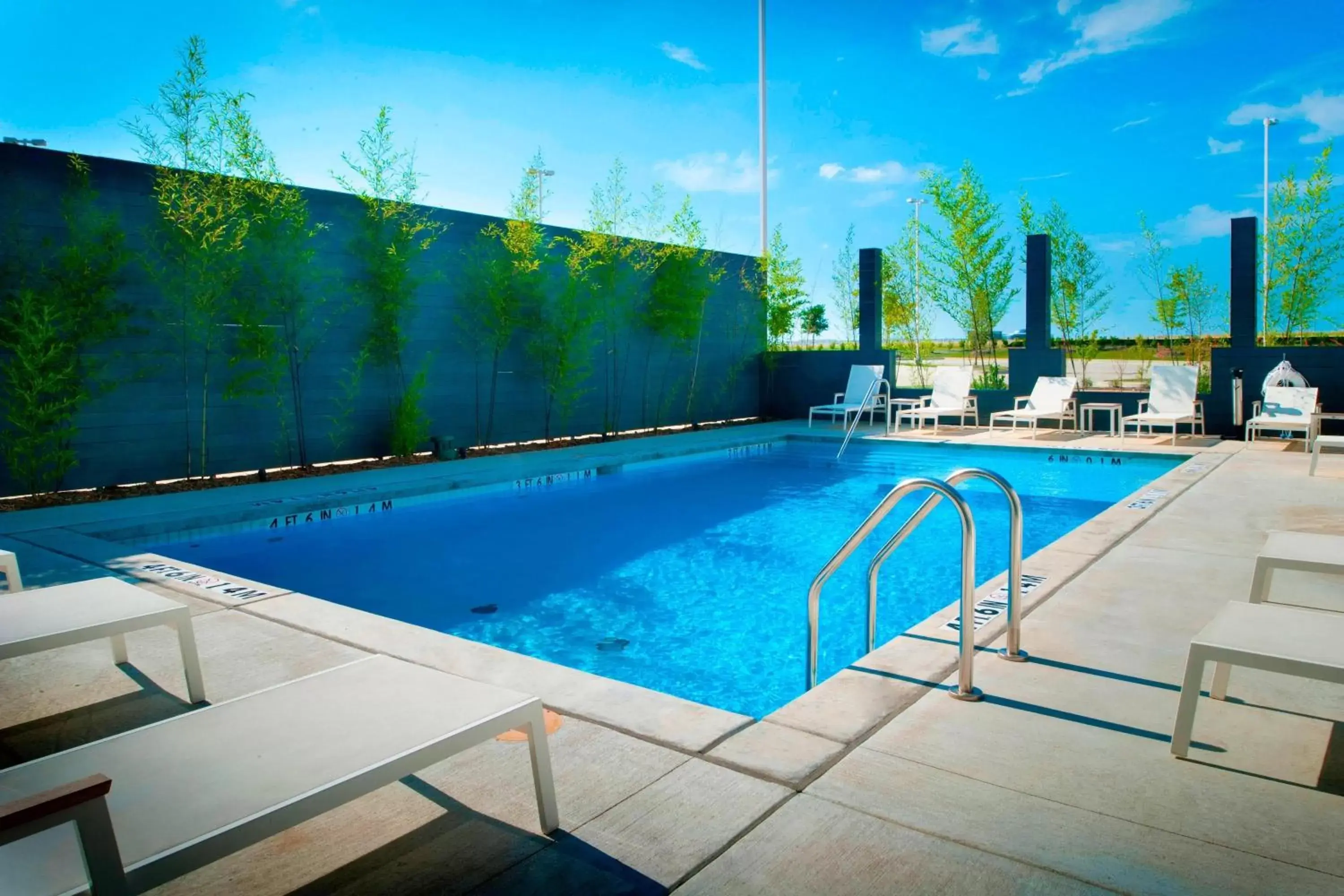 Swimming Pool in Element Dallas Fort Worth Airport North