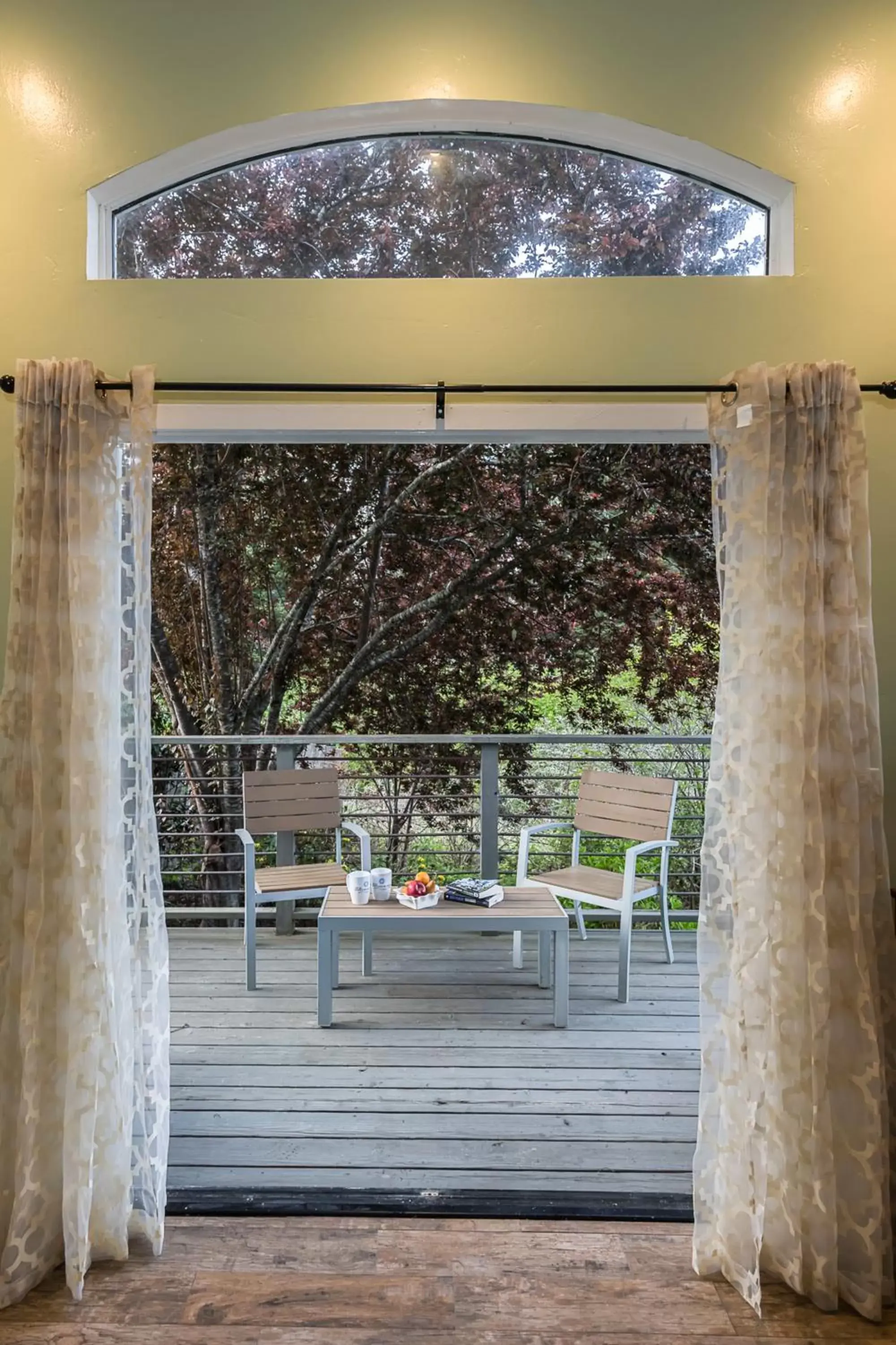 Garden view in Inn at Schoolhouse Creek