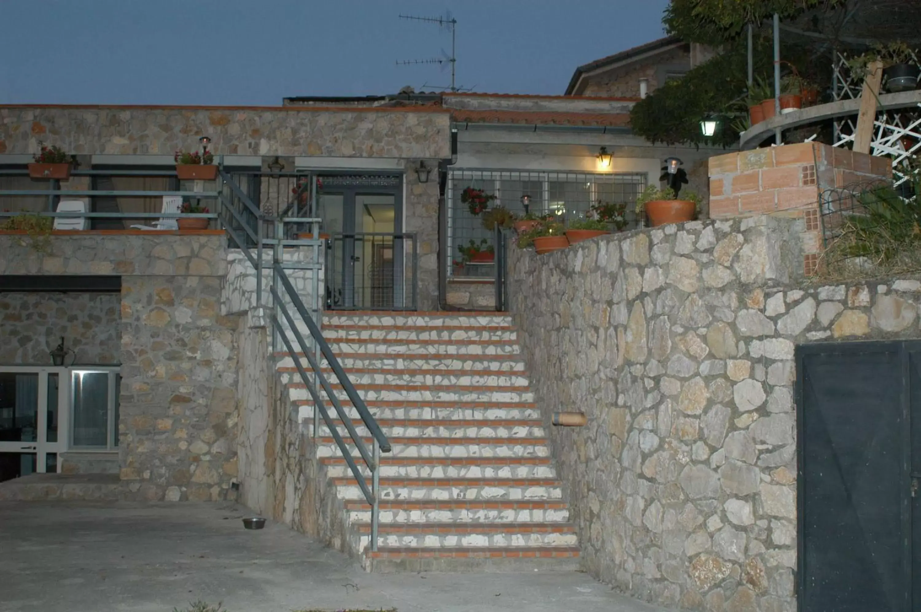 Facade/entrance, Property Building in B&B La Vecchia Scuola