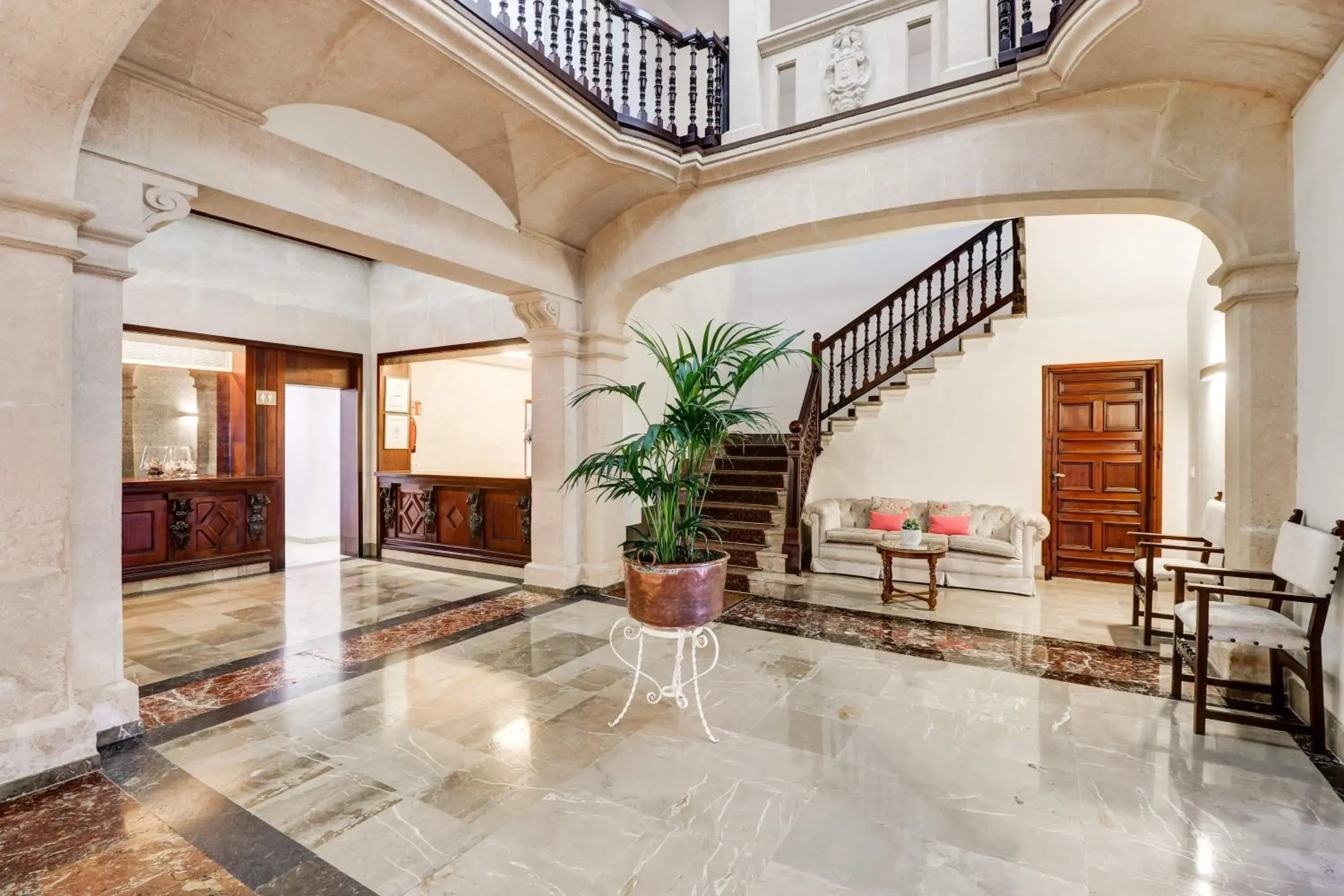 Lobby or reception in Hoposa Uyal Lobby or reception in Hoposa Uyal