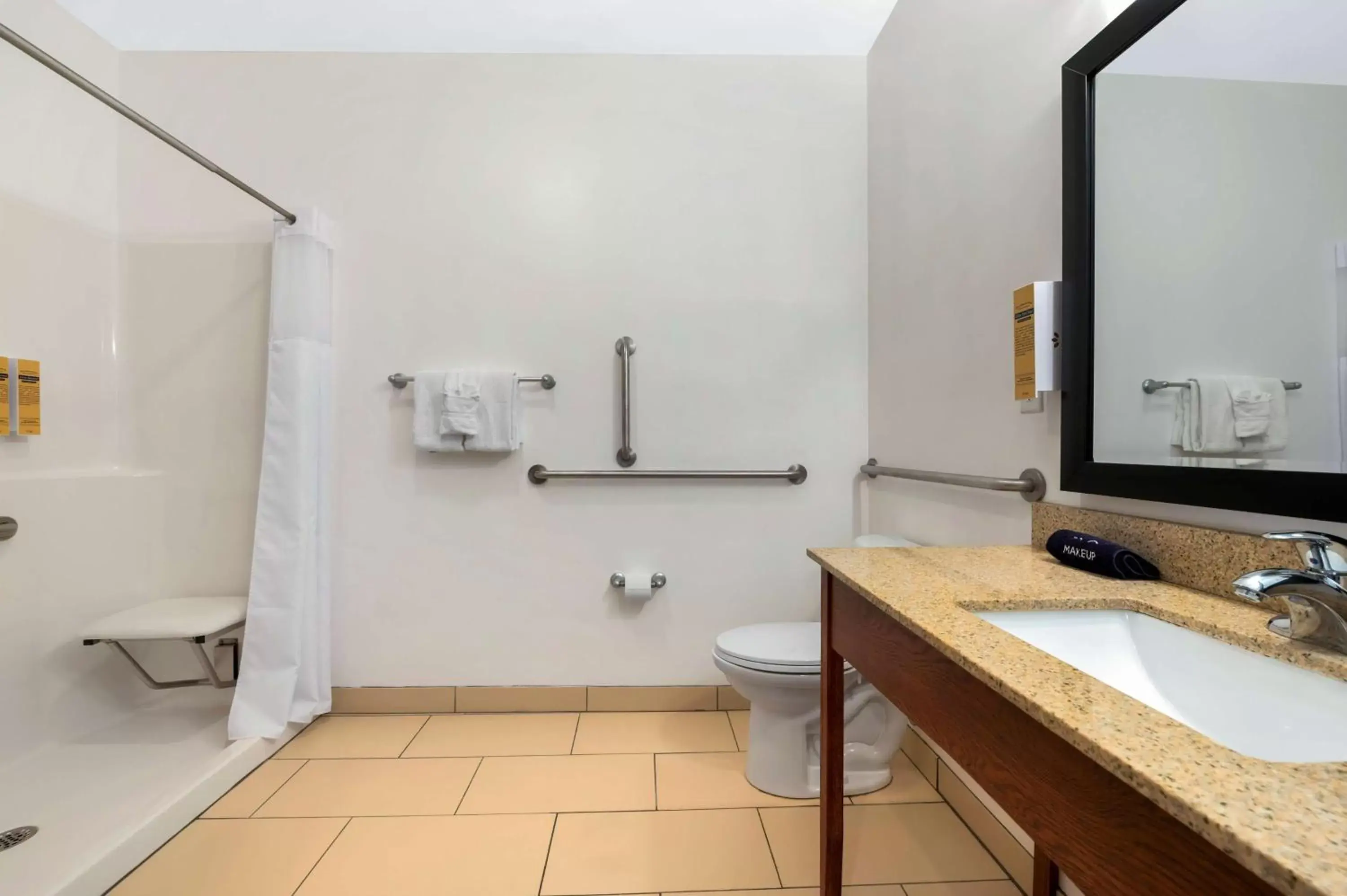 Bathroom in Best Western Plus Covered Bridge Inn