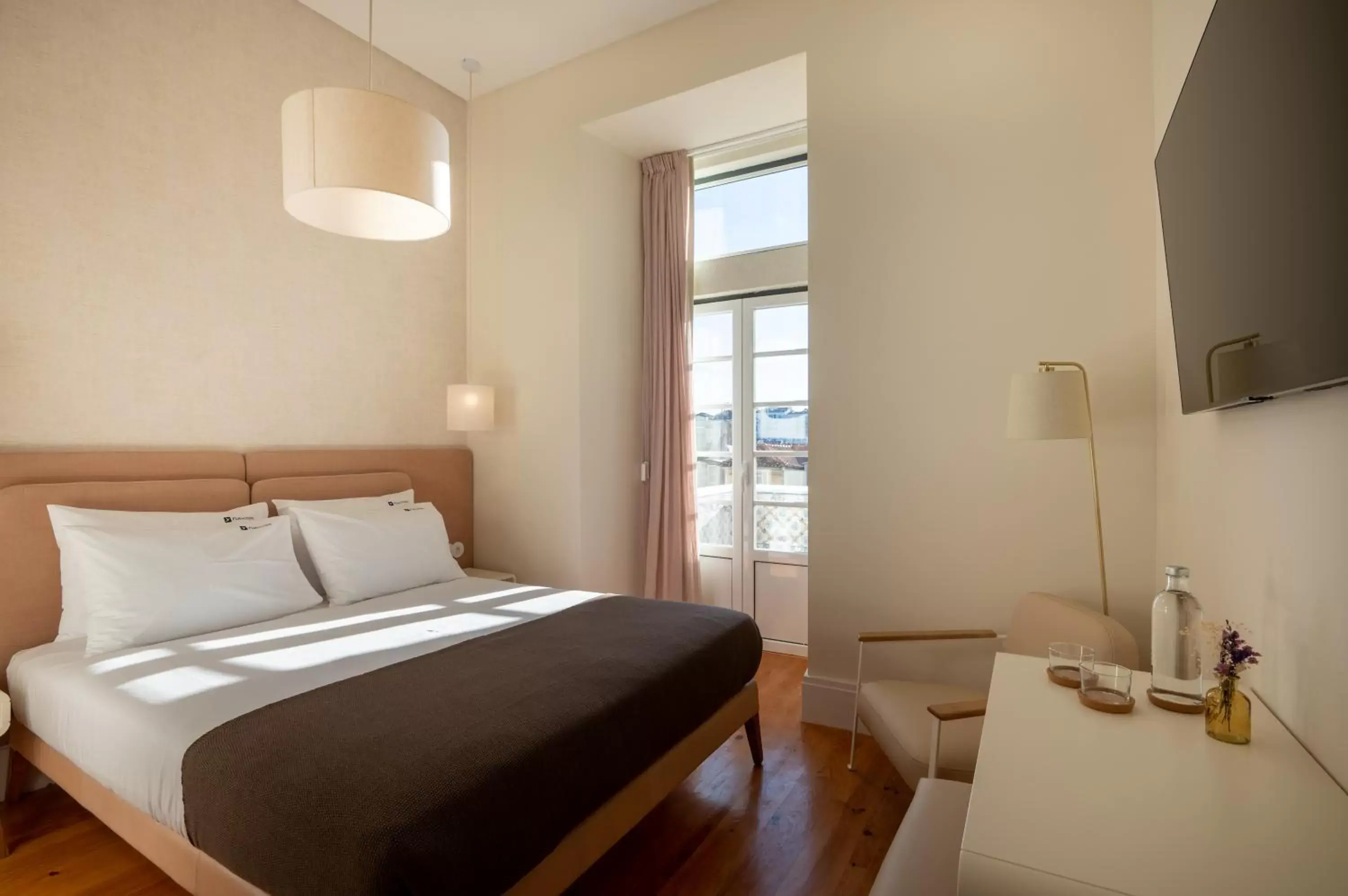 Bedroom, Bed in Memoria Lisboa FLH Hotels