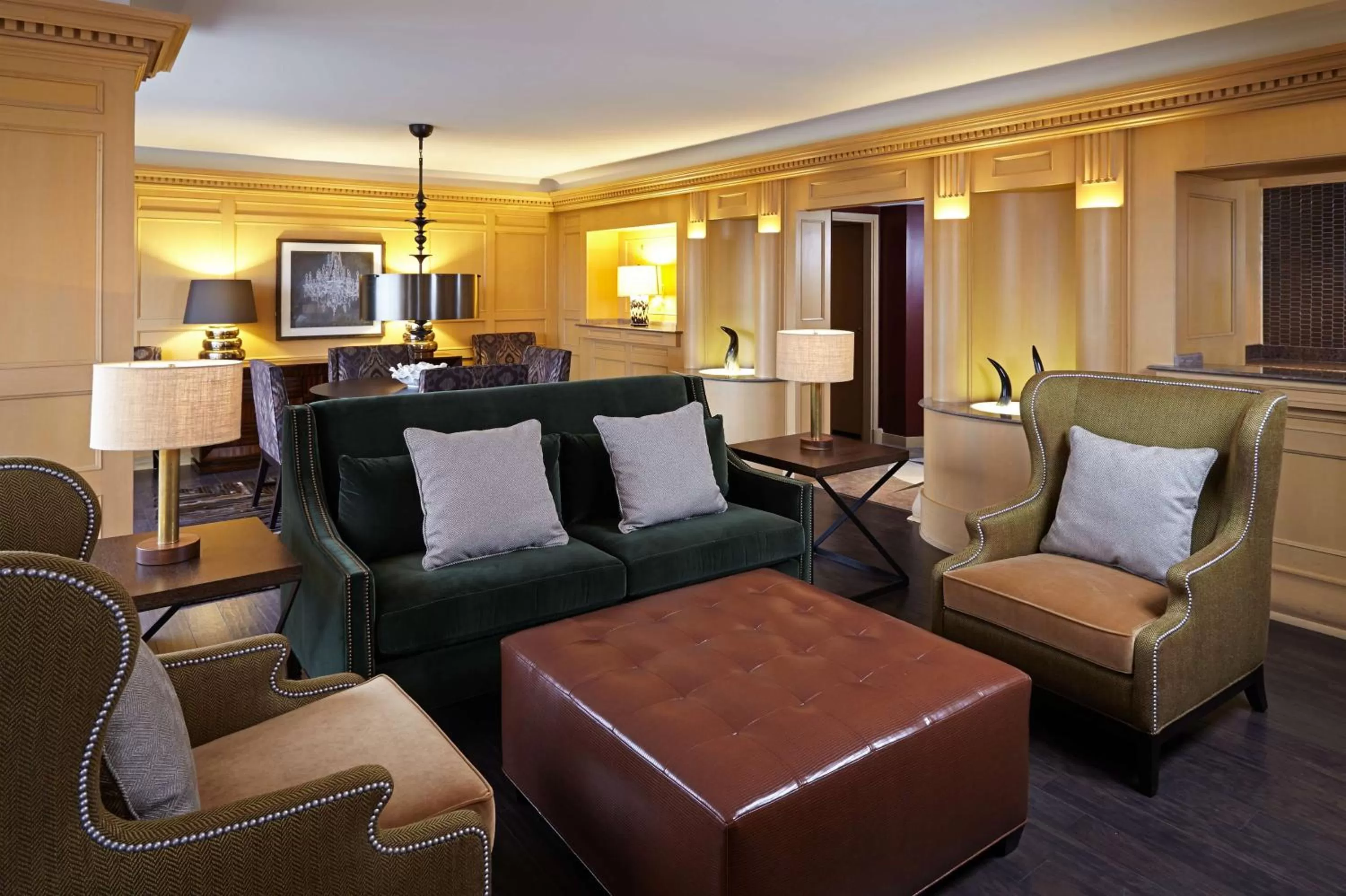 Living room in Hilton Houston Westchase