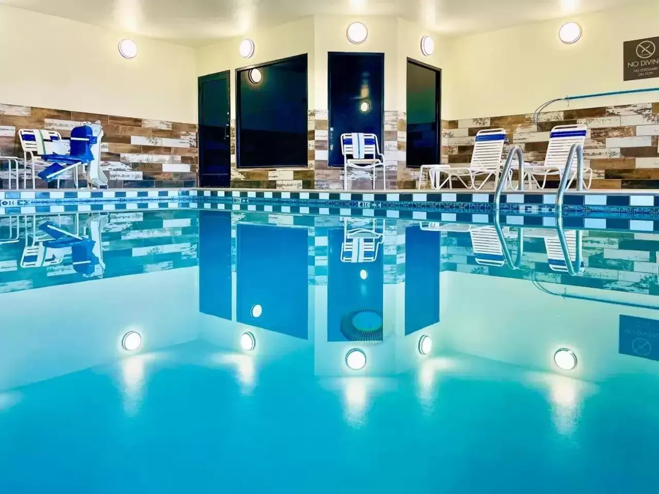 Swimming Pool in Comfort Inn & Suites Las Cruces Mesilla