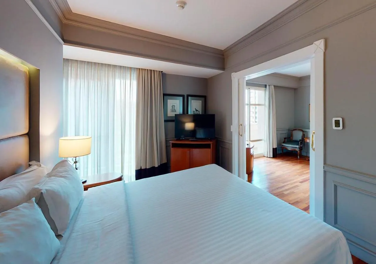 View (from property/room), Bed in Gran Estanplaza Berrini