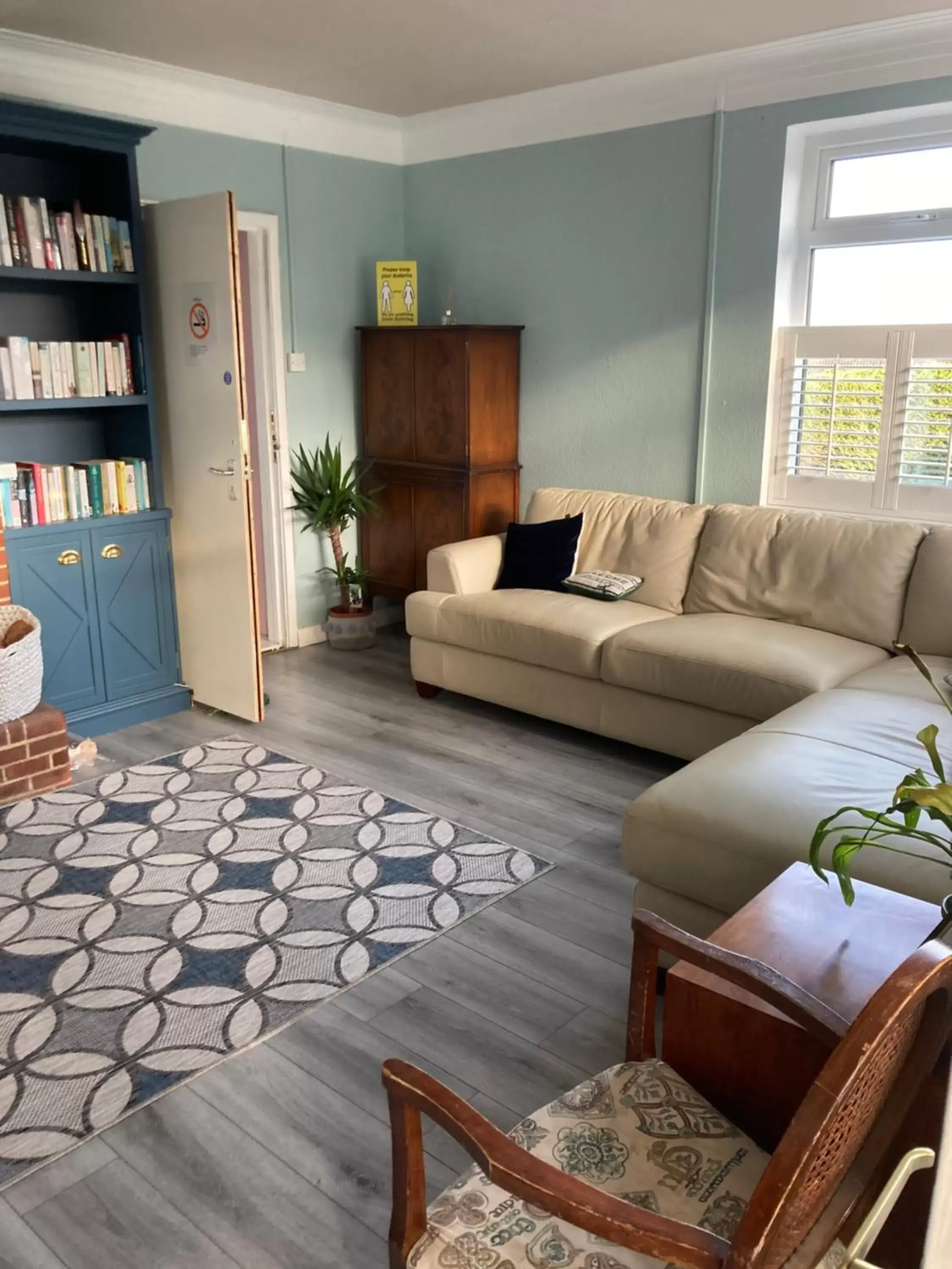 Seating Area in Overdale Motel