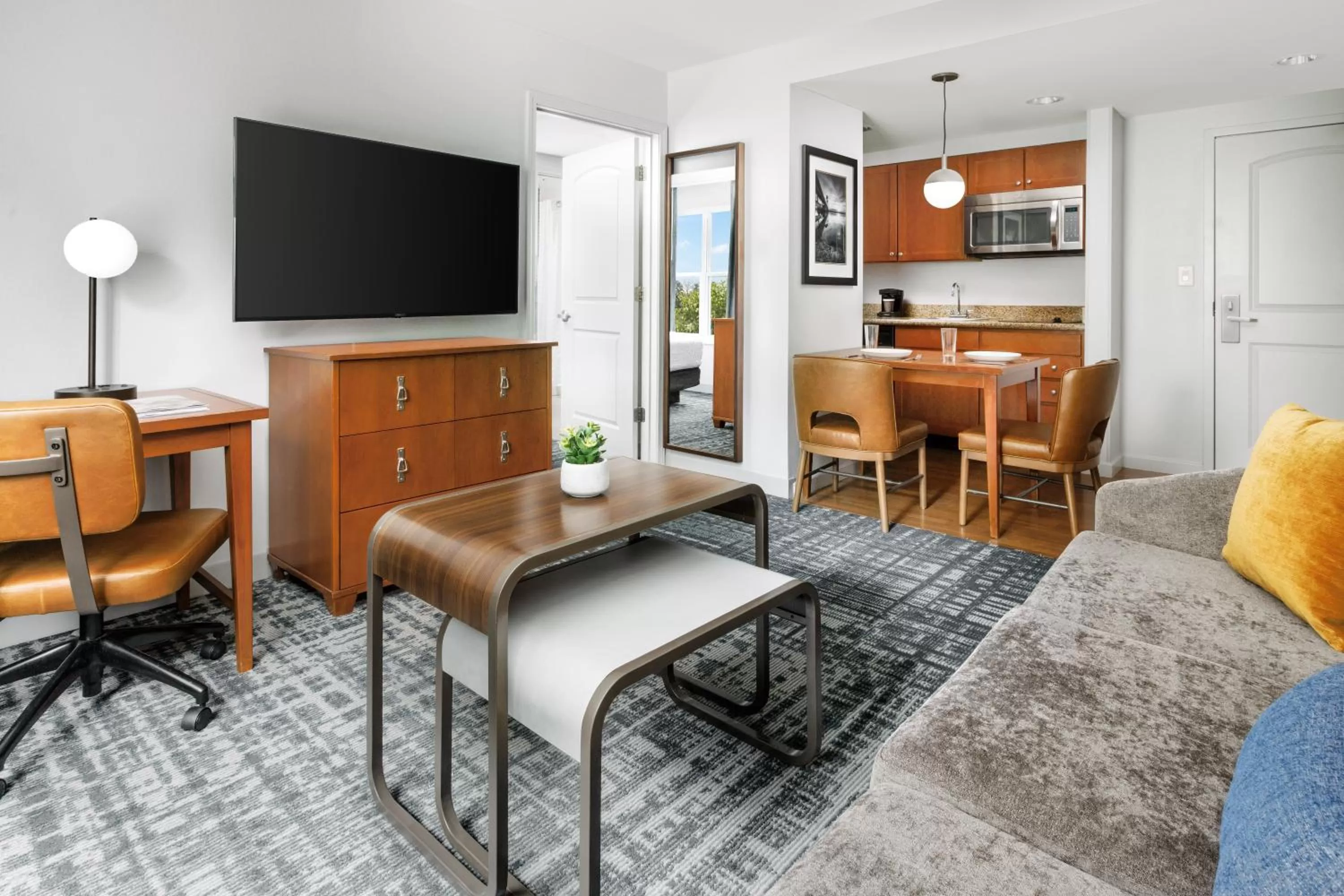 Living room in Homewood Suites by Hilton Portsmouth
