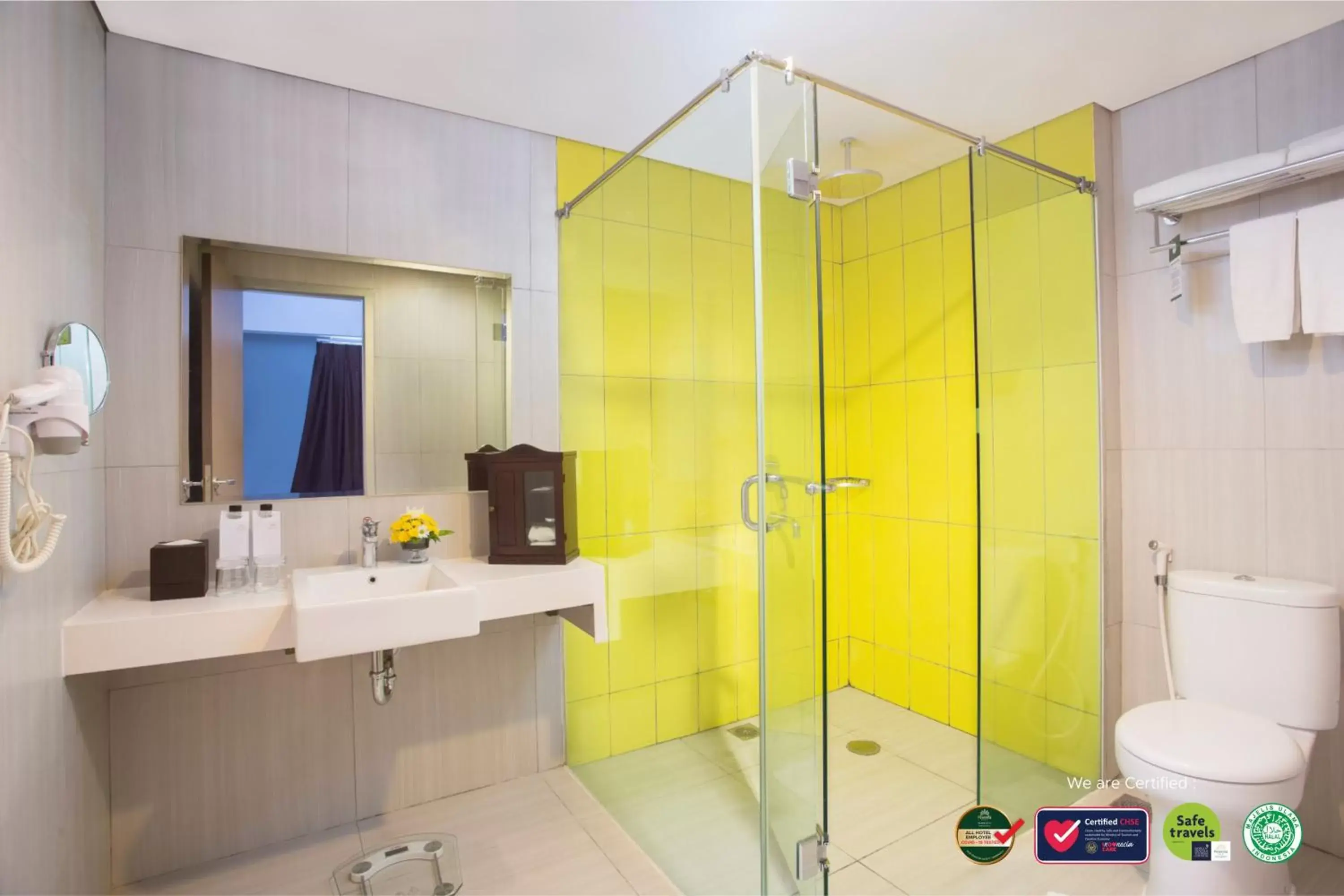 Property building, Bathroom in KHAS Malioboro Hotel