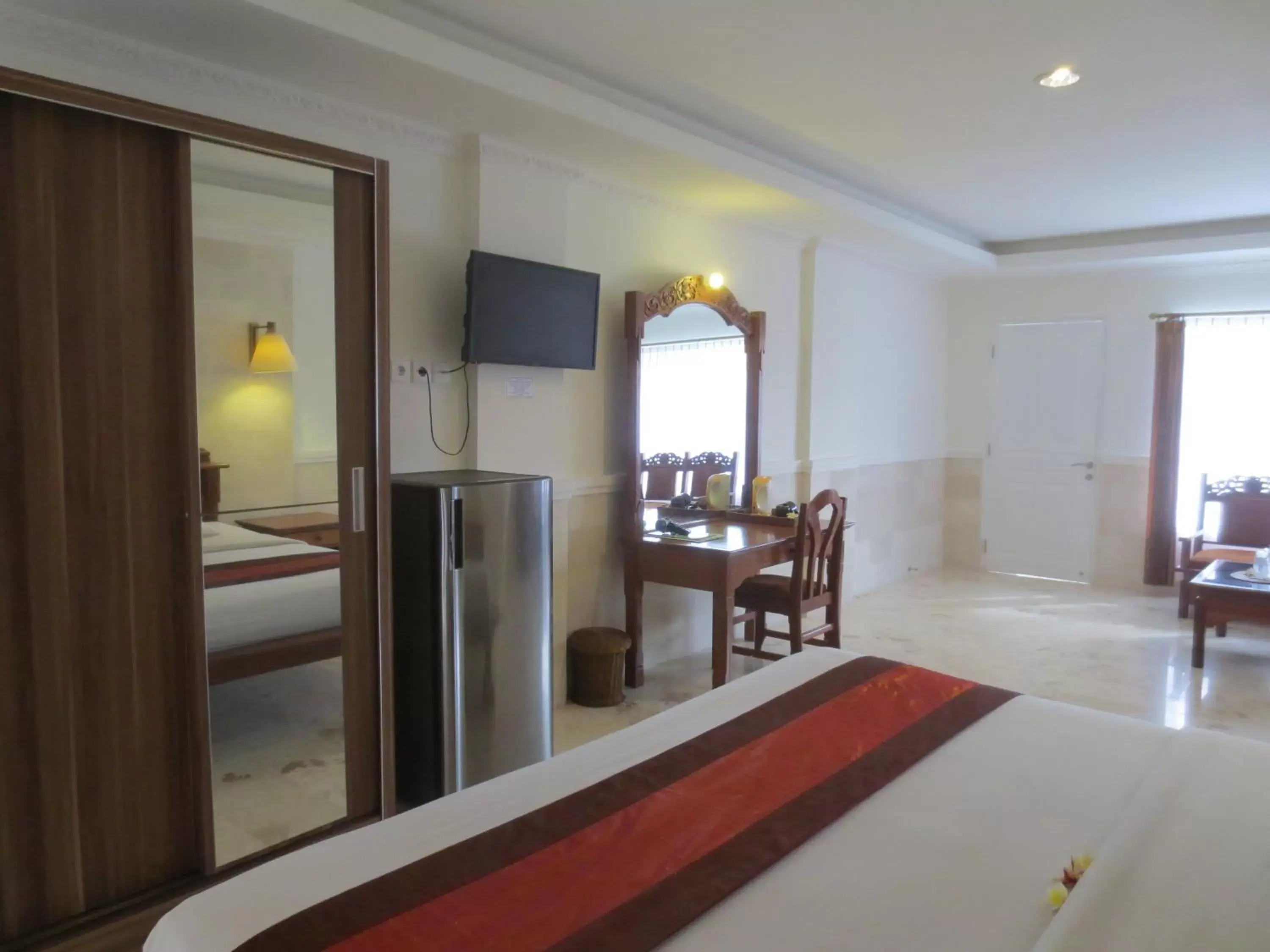 Bedroom, TV/Entertainment Center in Melasti Beach Resort & Spa Legian