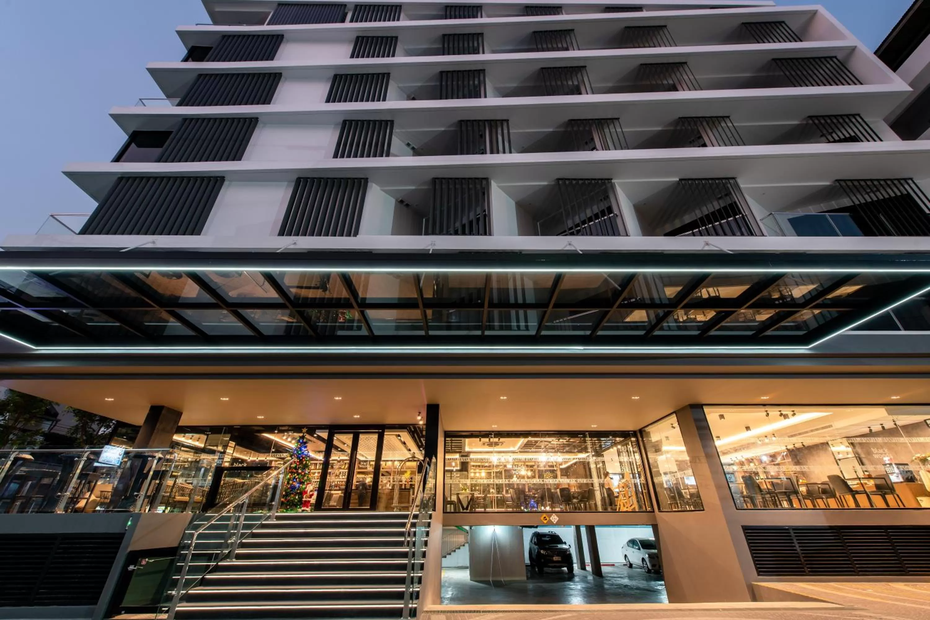 Property building in Blackwoods Hotel Pattaya - SHA Extra Plus