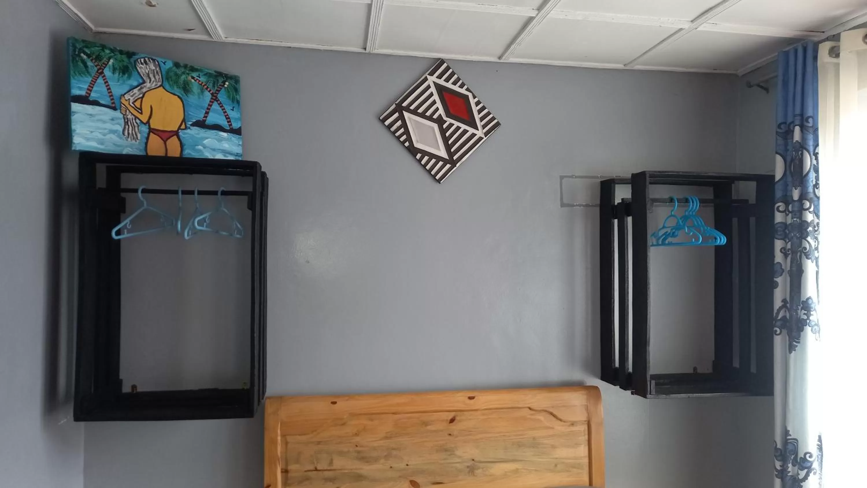 Tommy's Budget Rooms