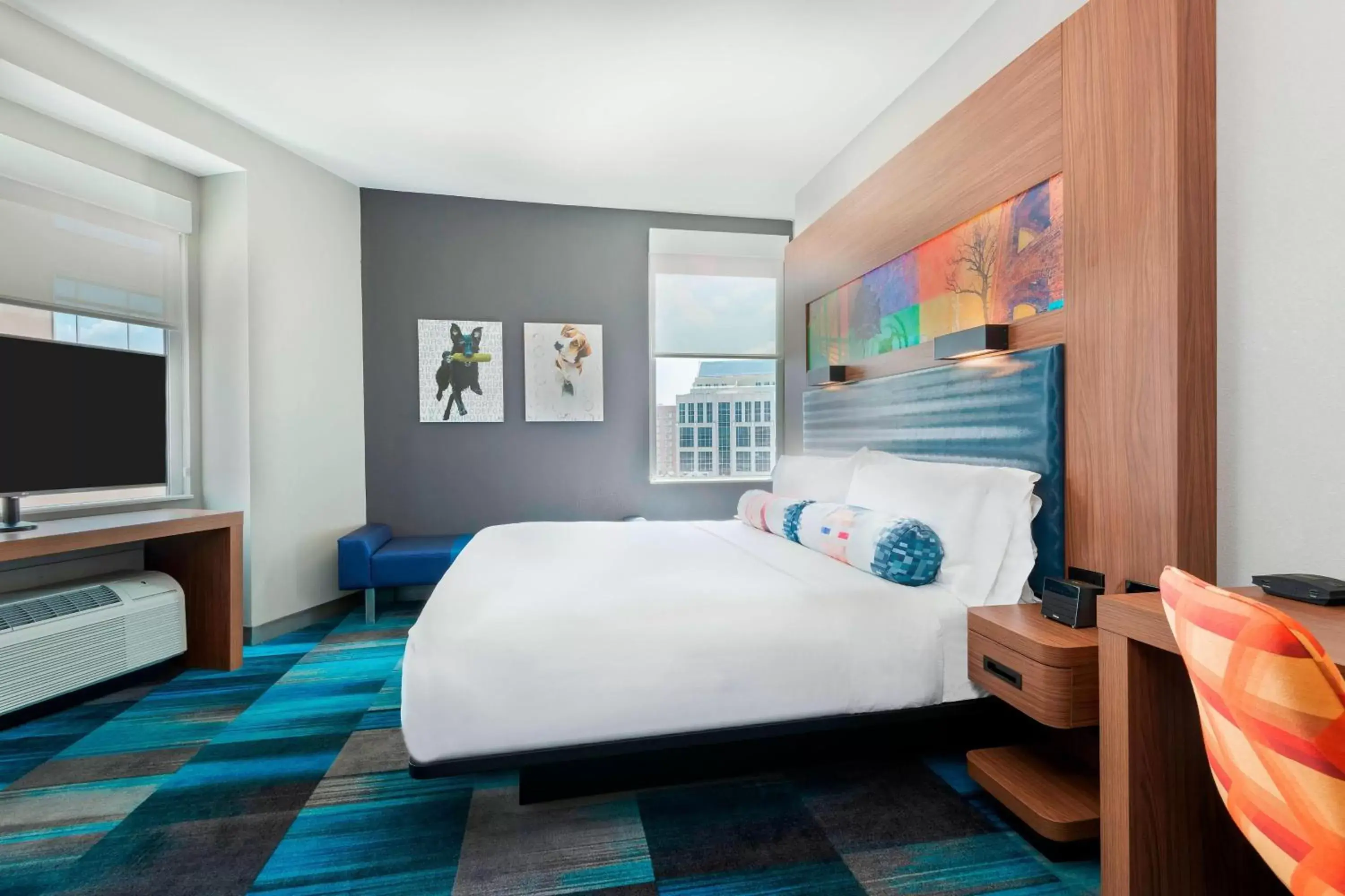 Bedroom, Bed in Aloft Greenville Downtown