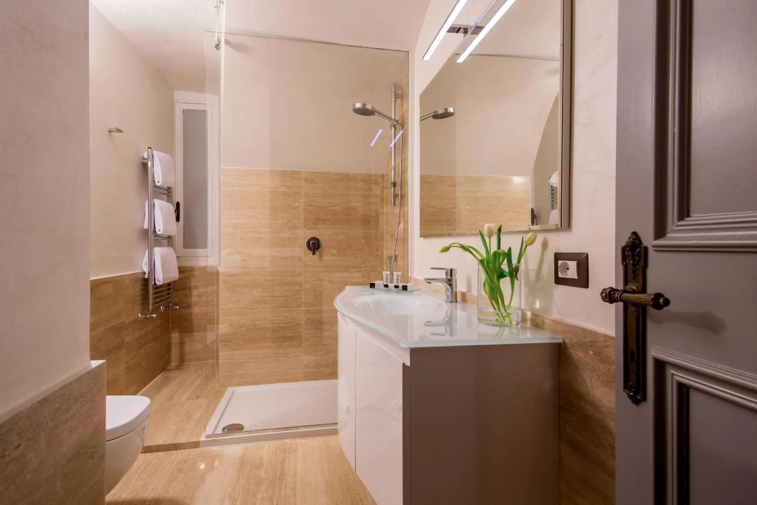 Toilet, Bathroom in Palazzo De Cupis - Suites and View