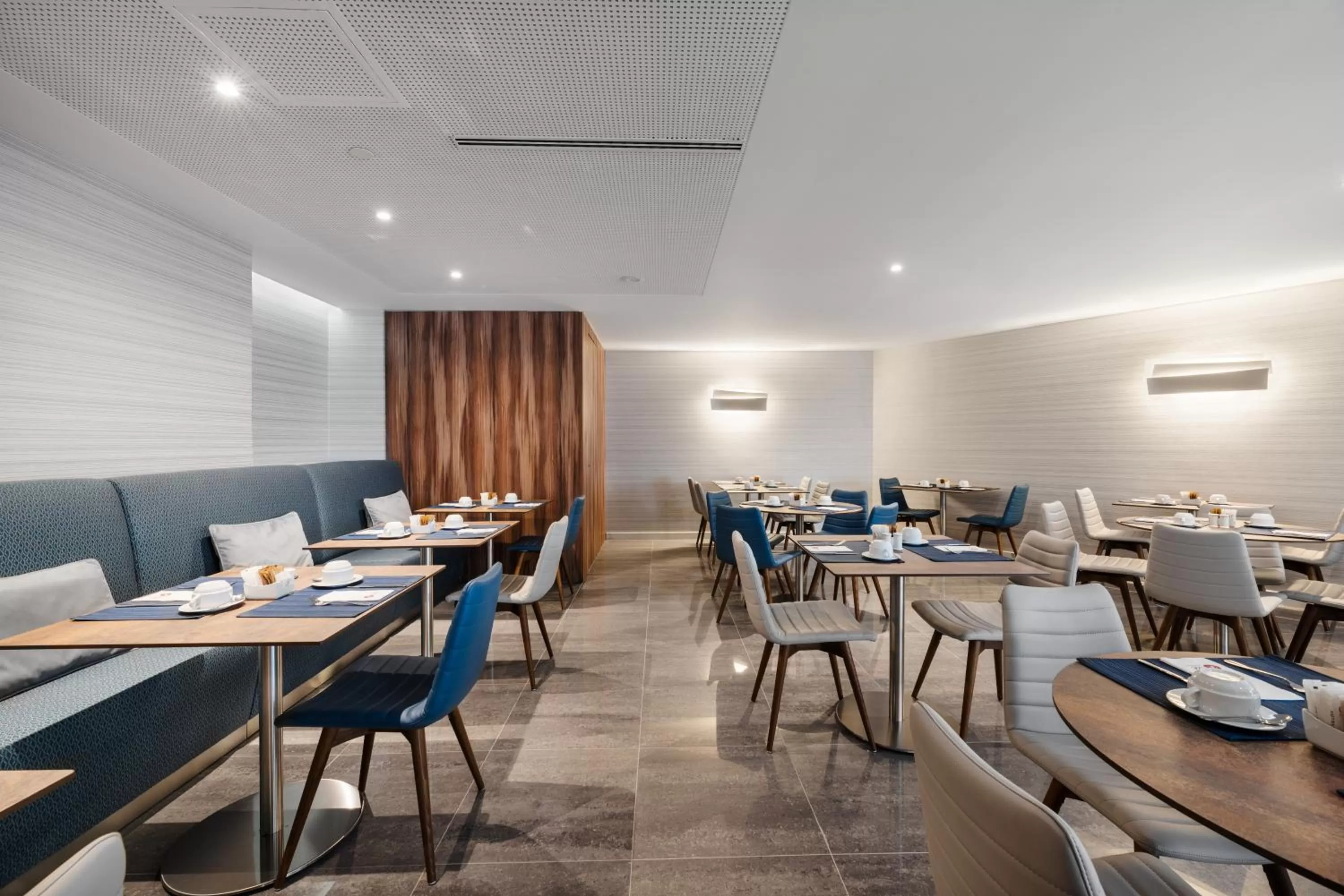 Restaurant/places to eat in Exe Saldanha