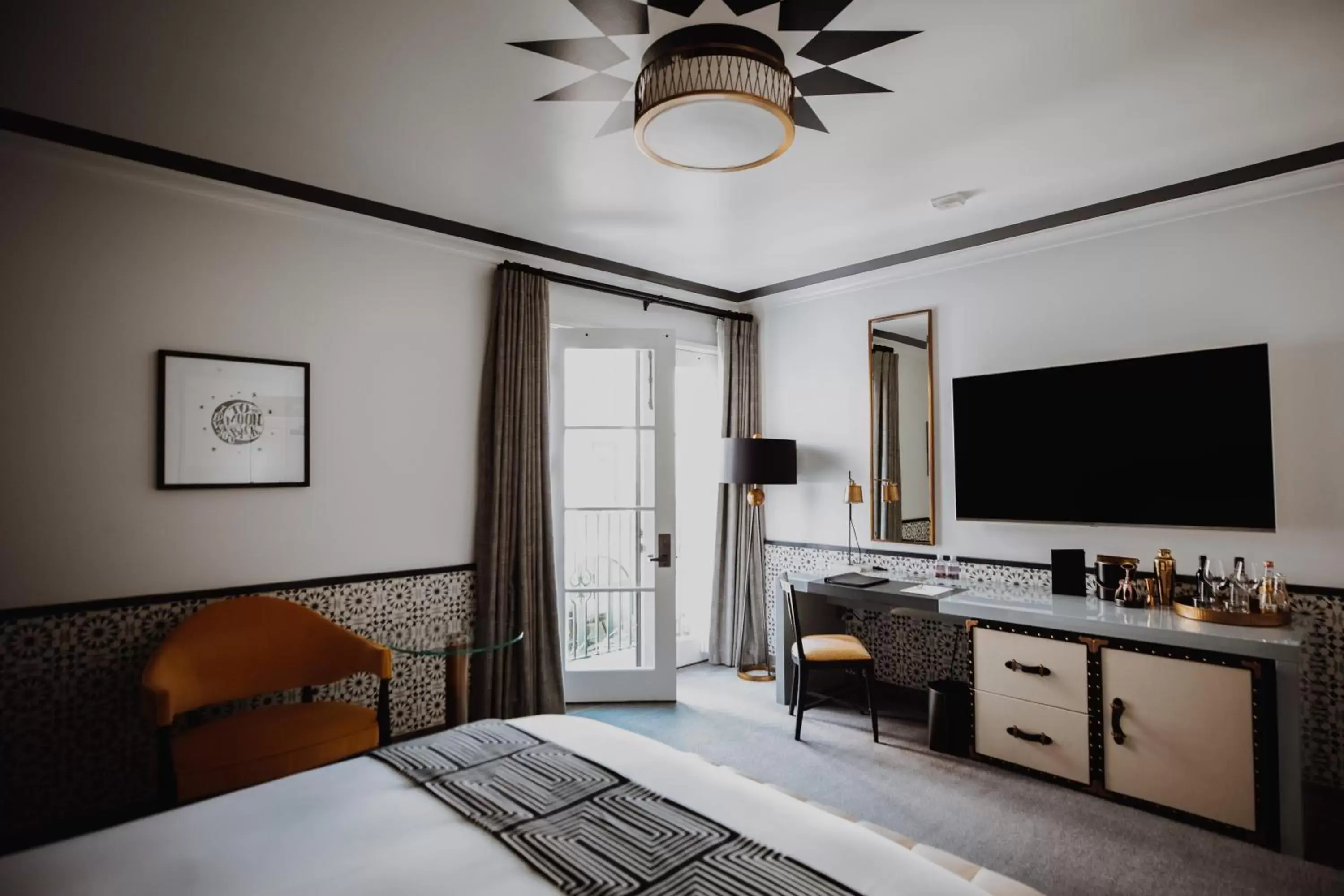 Superior Queen Room in Hotel Californian Superior Queen Room in Hotel Californian