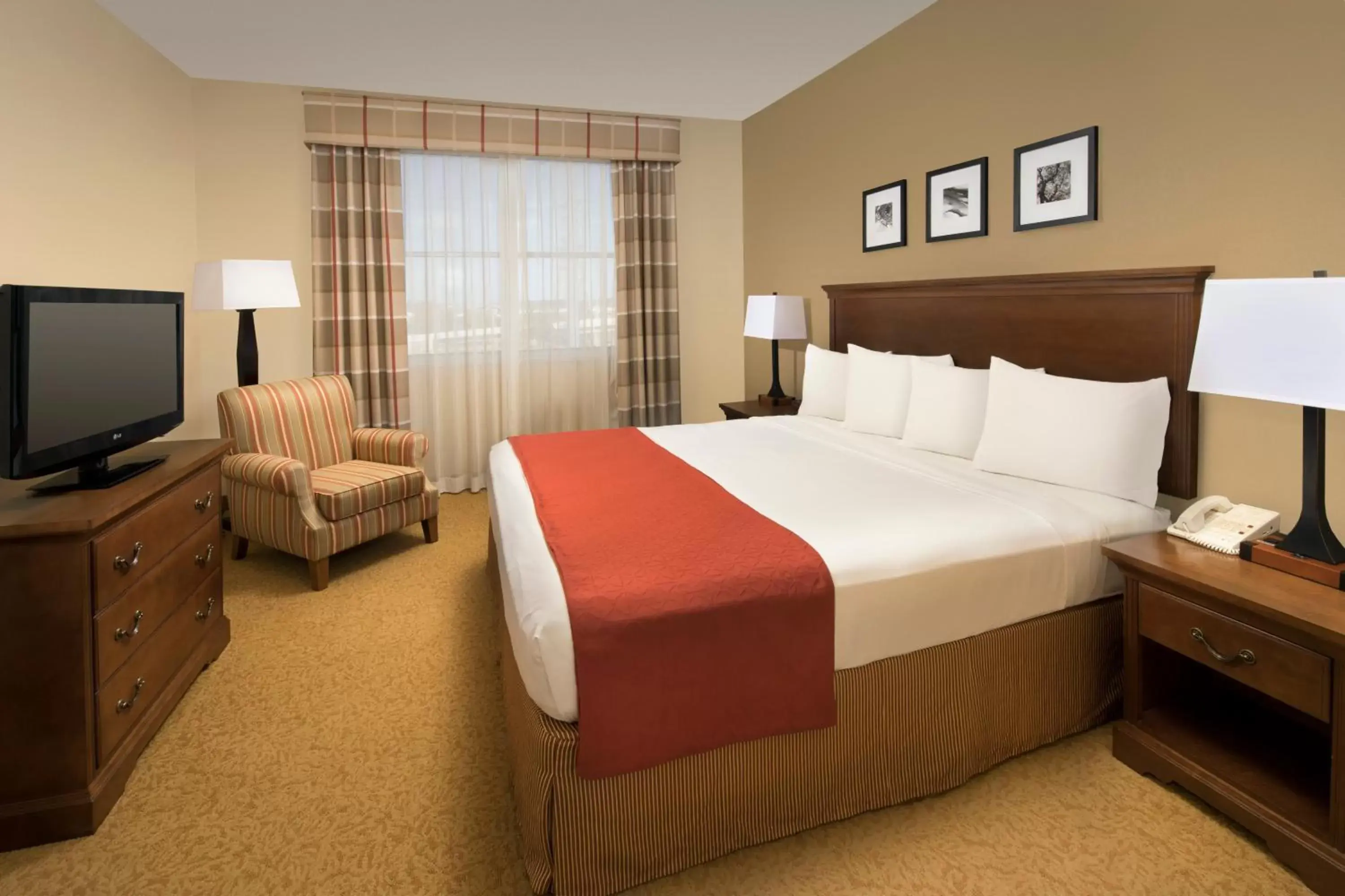 Bedroom, Bed in Country Inn & Suites by Radisson, Houston Intercontinental Airport East, TX