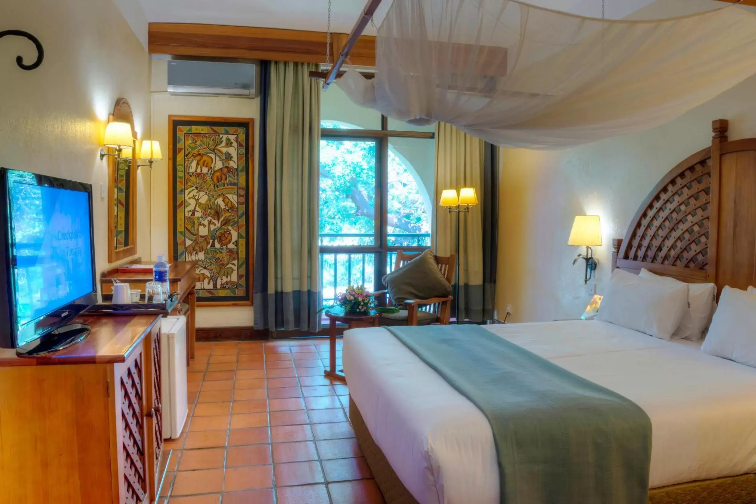 Bedroom, Bed in Victoria Falls Rainbow Hotel