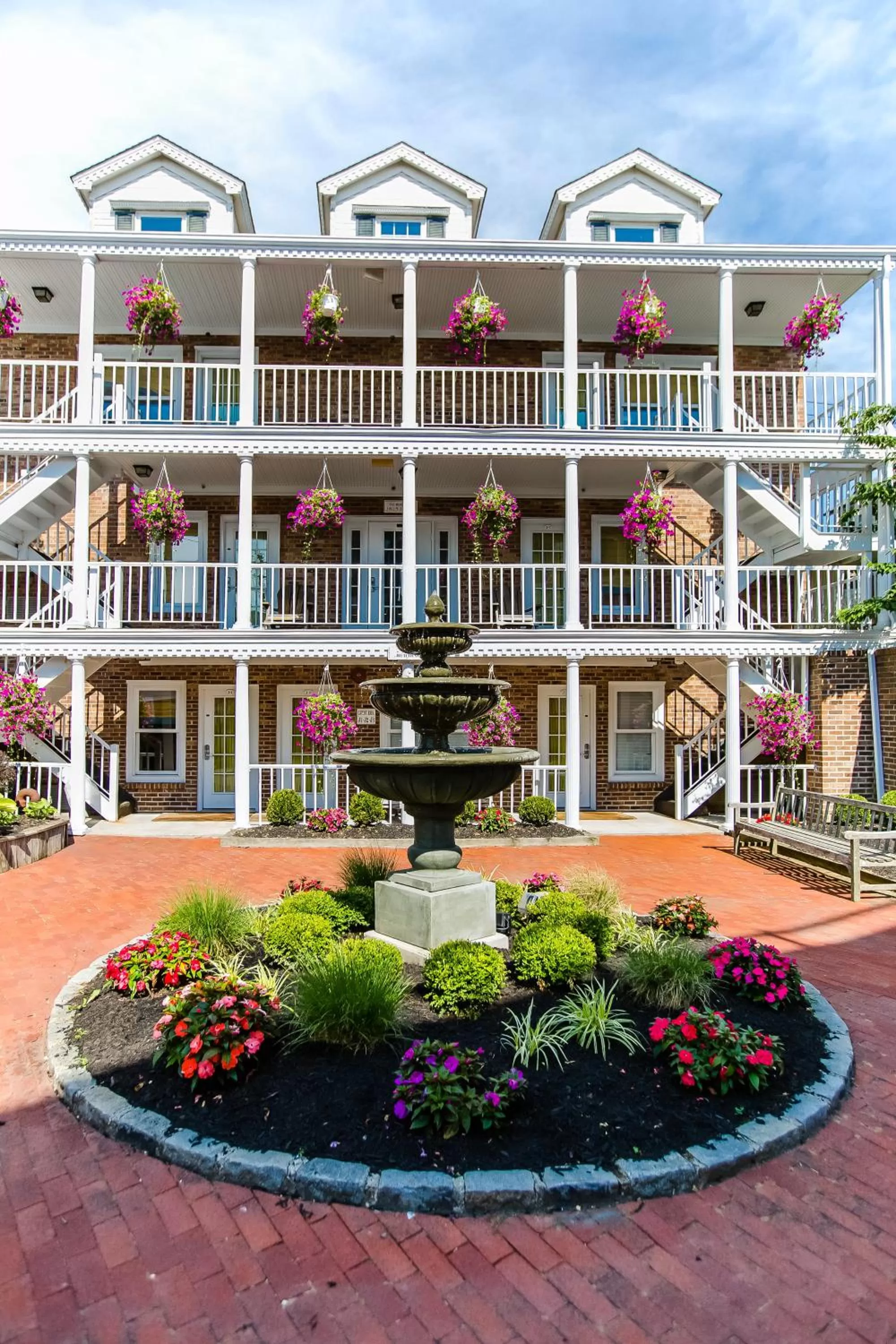 Garden in Danfords Hotel & Marina