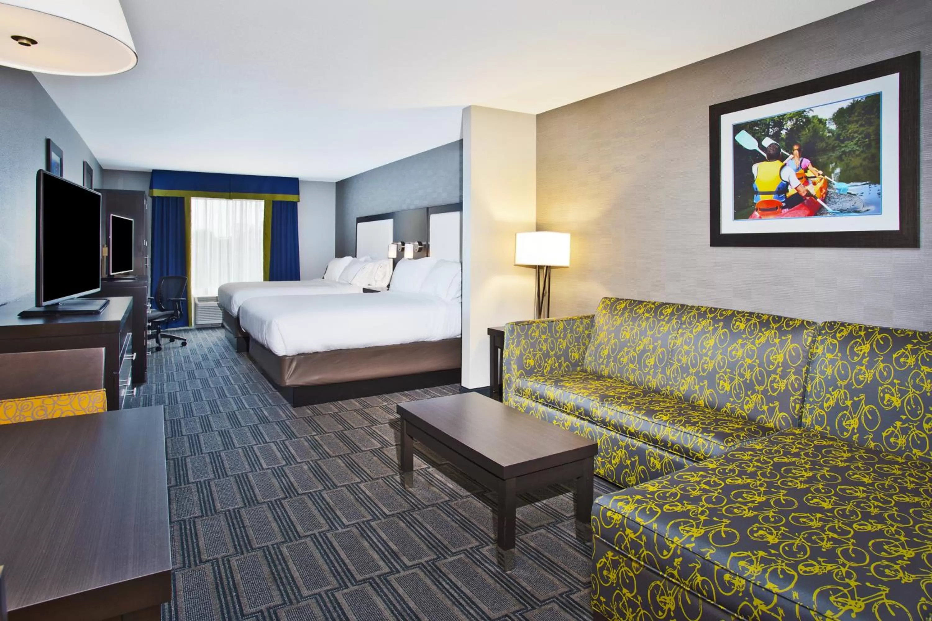 Photo of the whole room, Bed in Holiday Inn Express Hotel & Suites Ann Arbor West by IHG