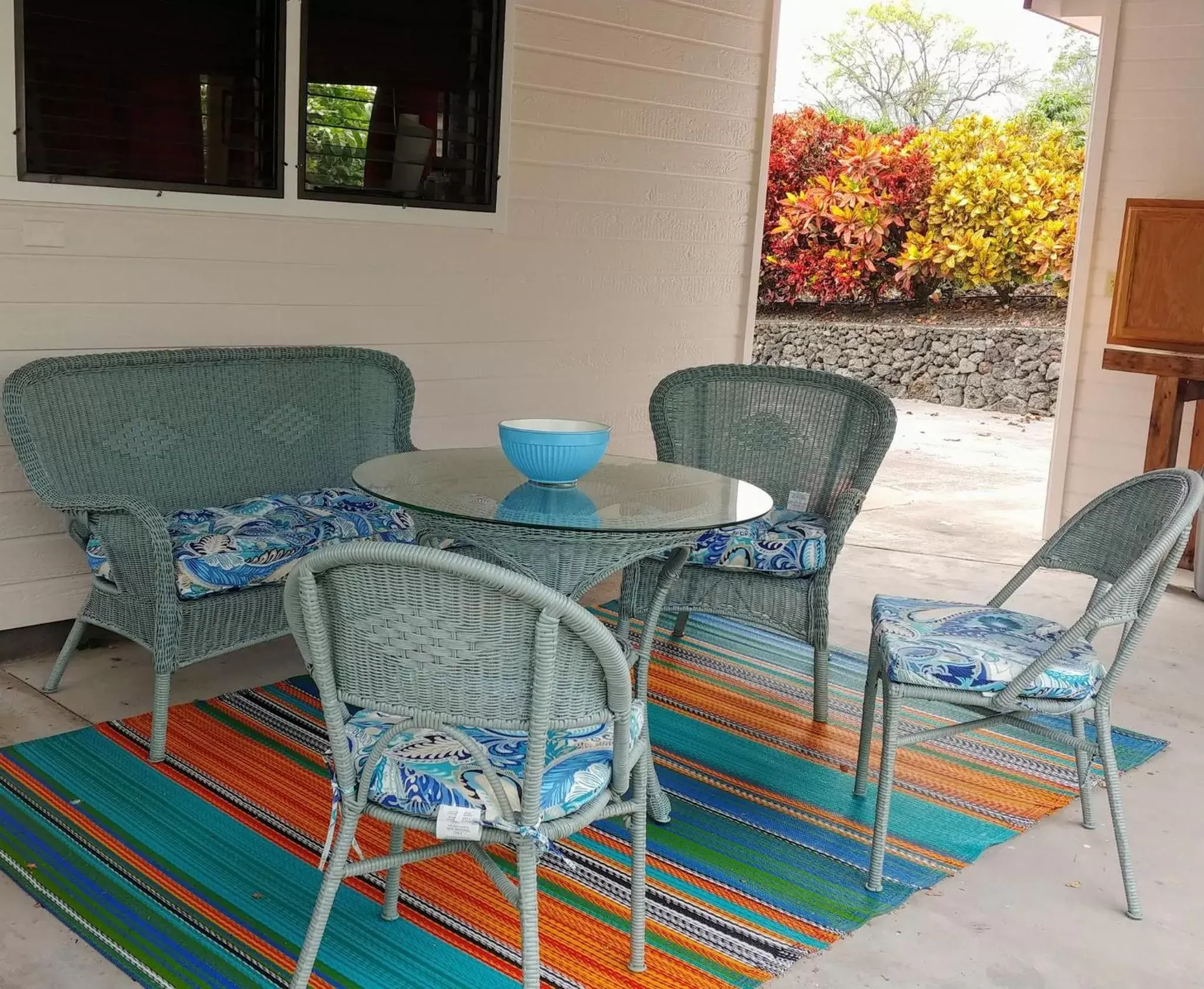 Seating Area in Luana Inn