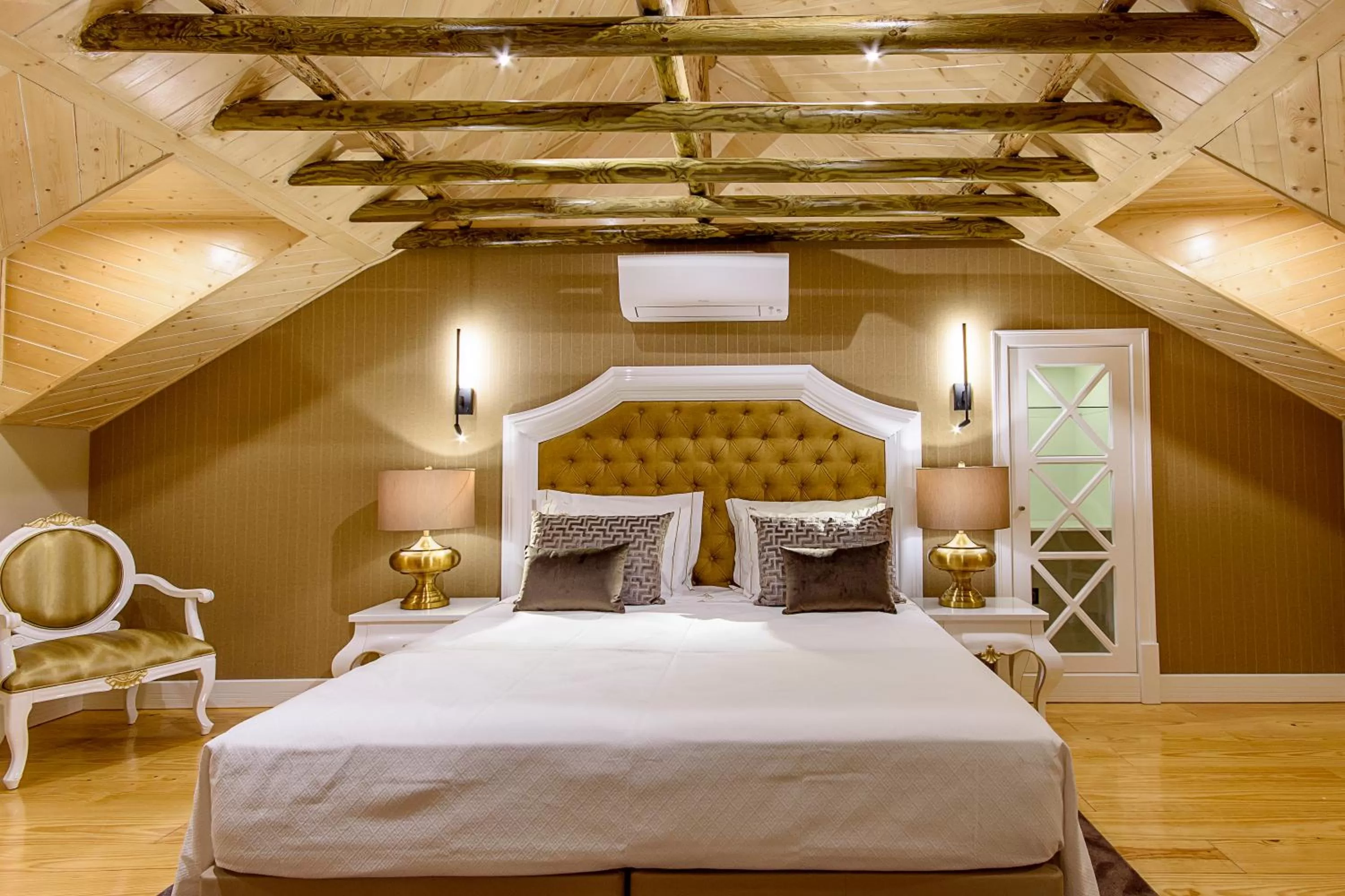 Bedroom, Bed in Villa Mariazinha Charming Hotel