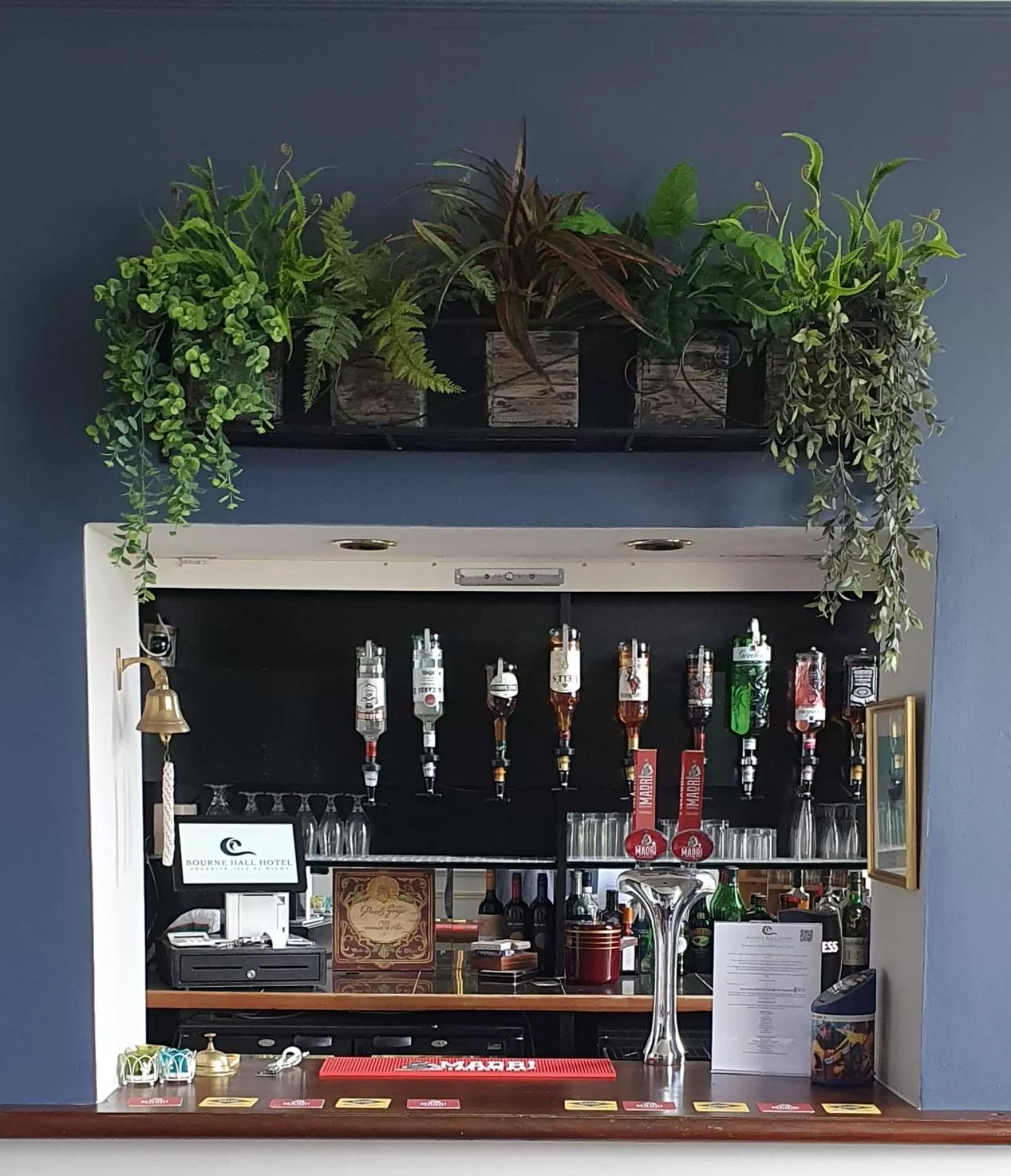 Restaurant/places to eat in Bourne Hall Country Hotel