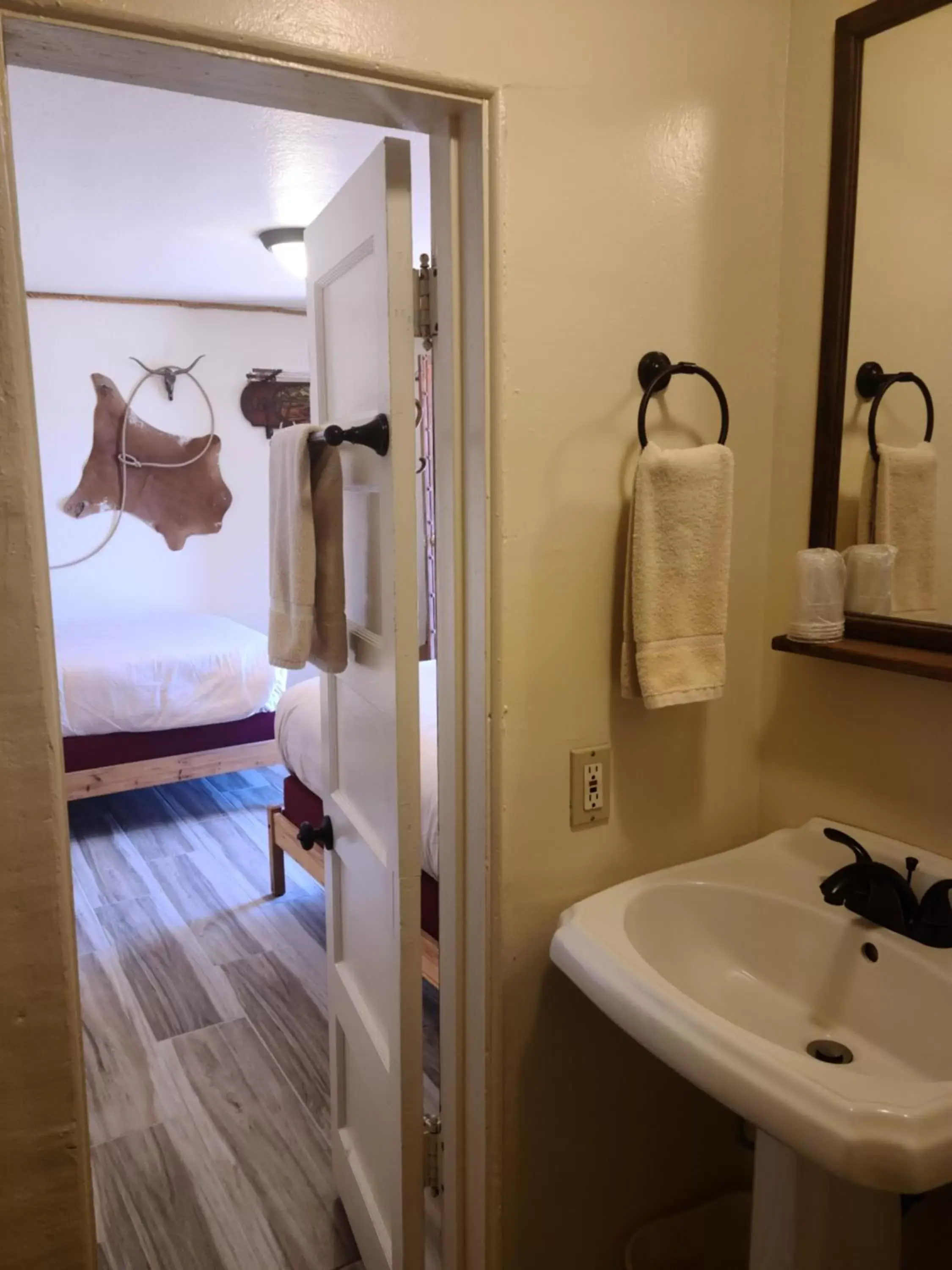 Bathroom in Lee's Ferry Lodge at Vermilion Cliffs