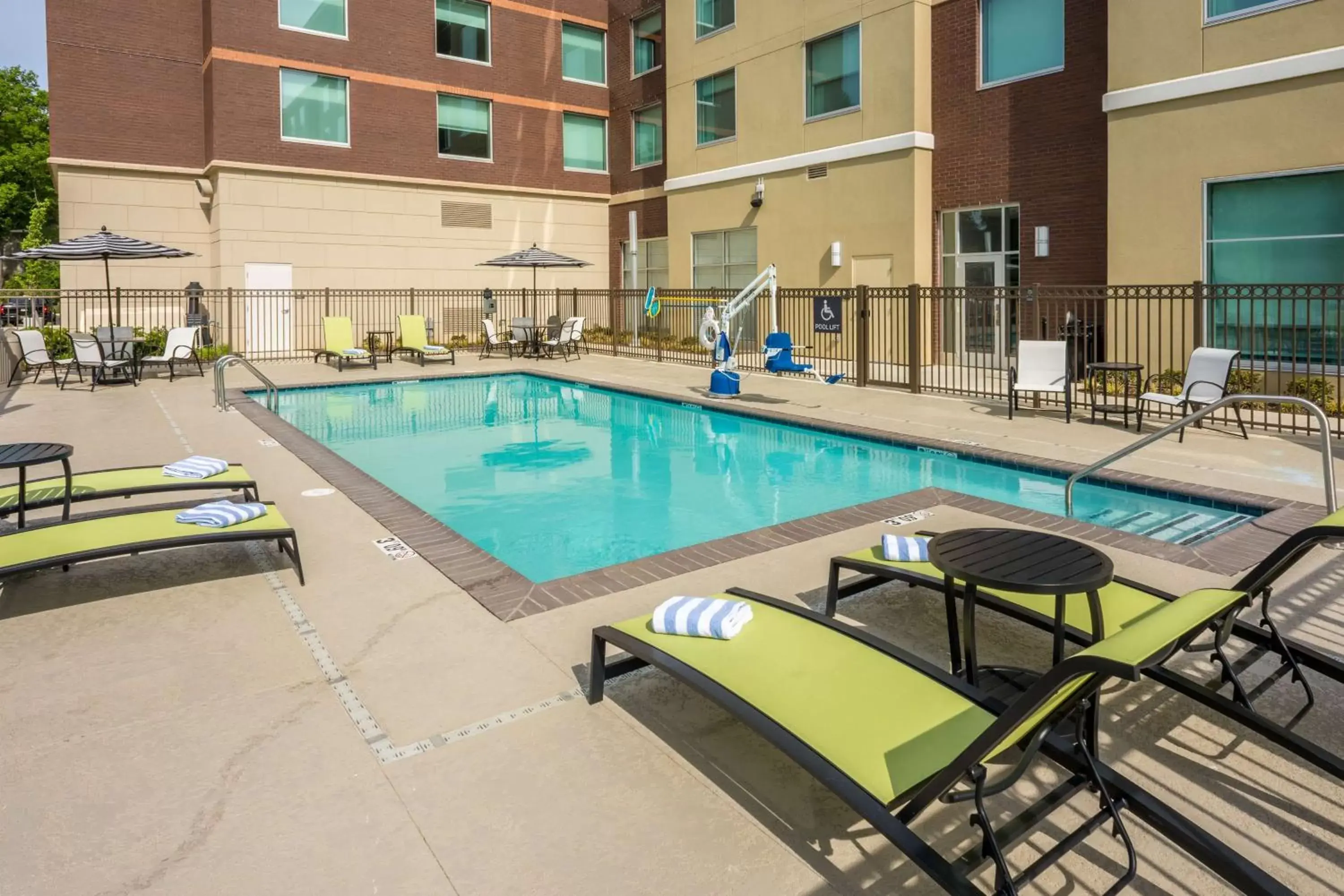 Pool view, Swimming Pool in Hilton Garden Inn Memphis East/Germantown, Tn