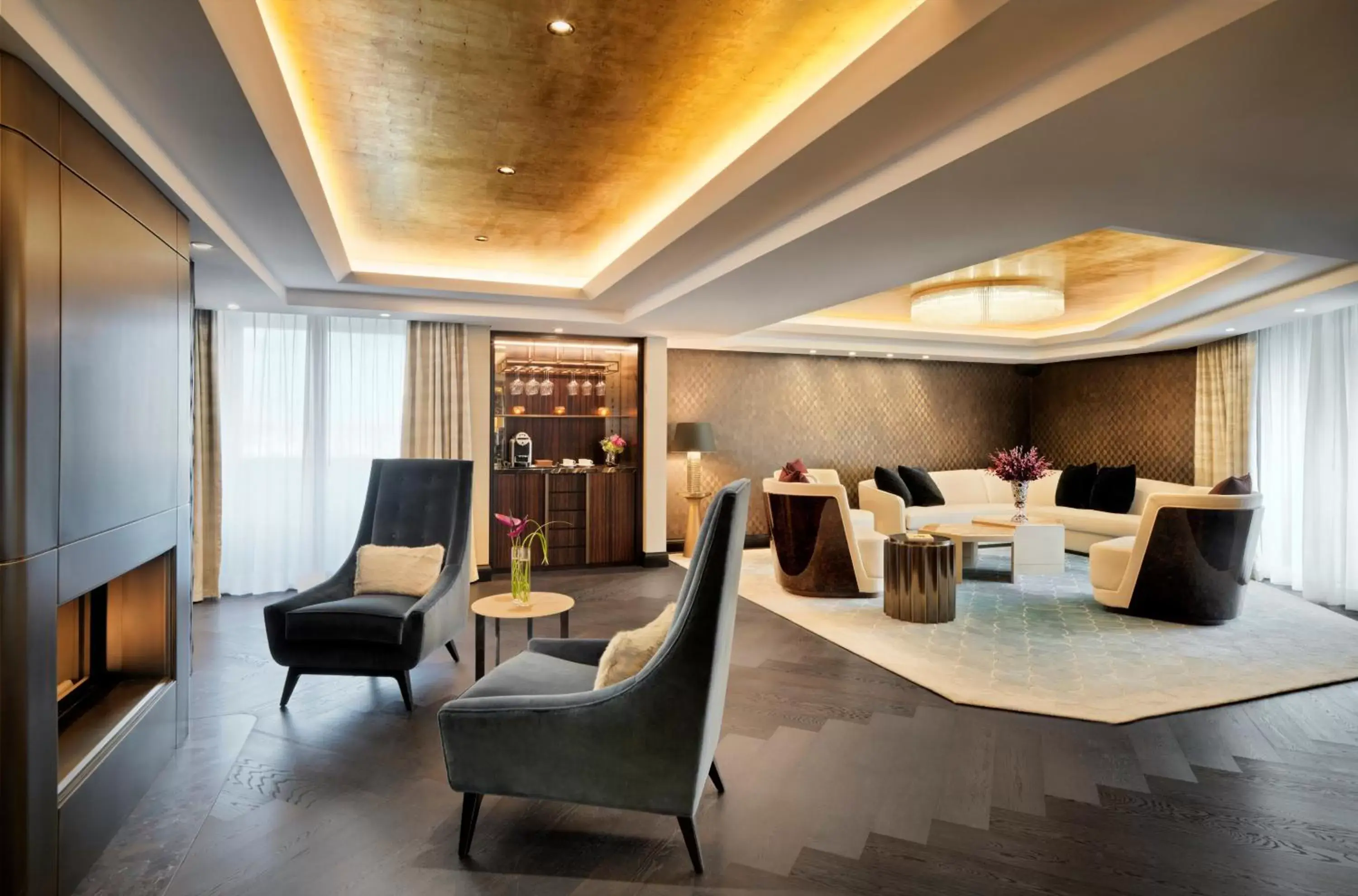 Living room in FIVE Zurich - Luxury City Resort