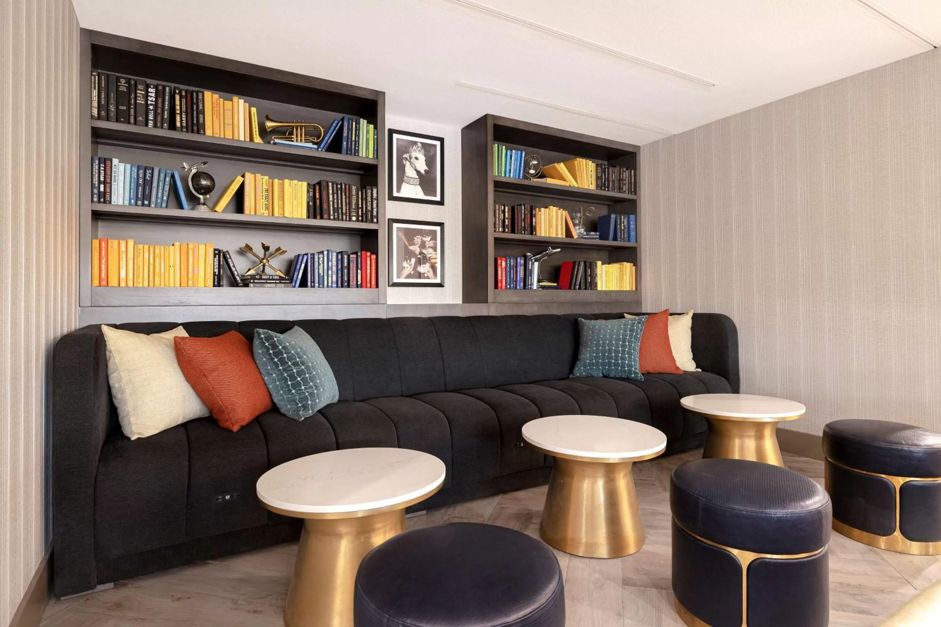 Lobby or reception in Doubletree By Hilton Palmdale, Ca