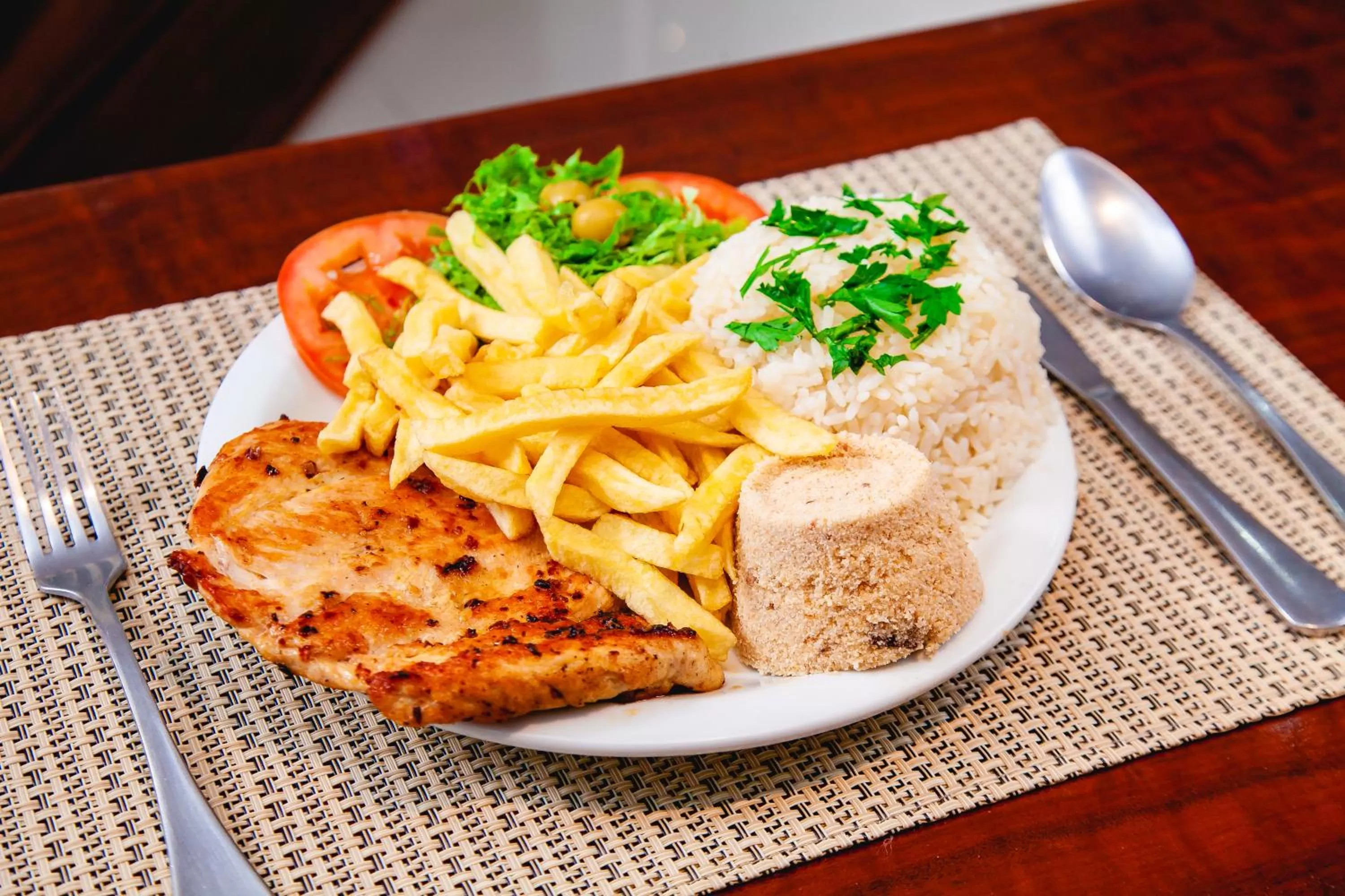 Restaurant/places to eat in Capri Hotel