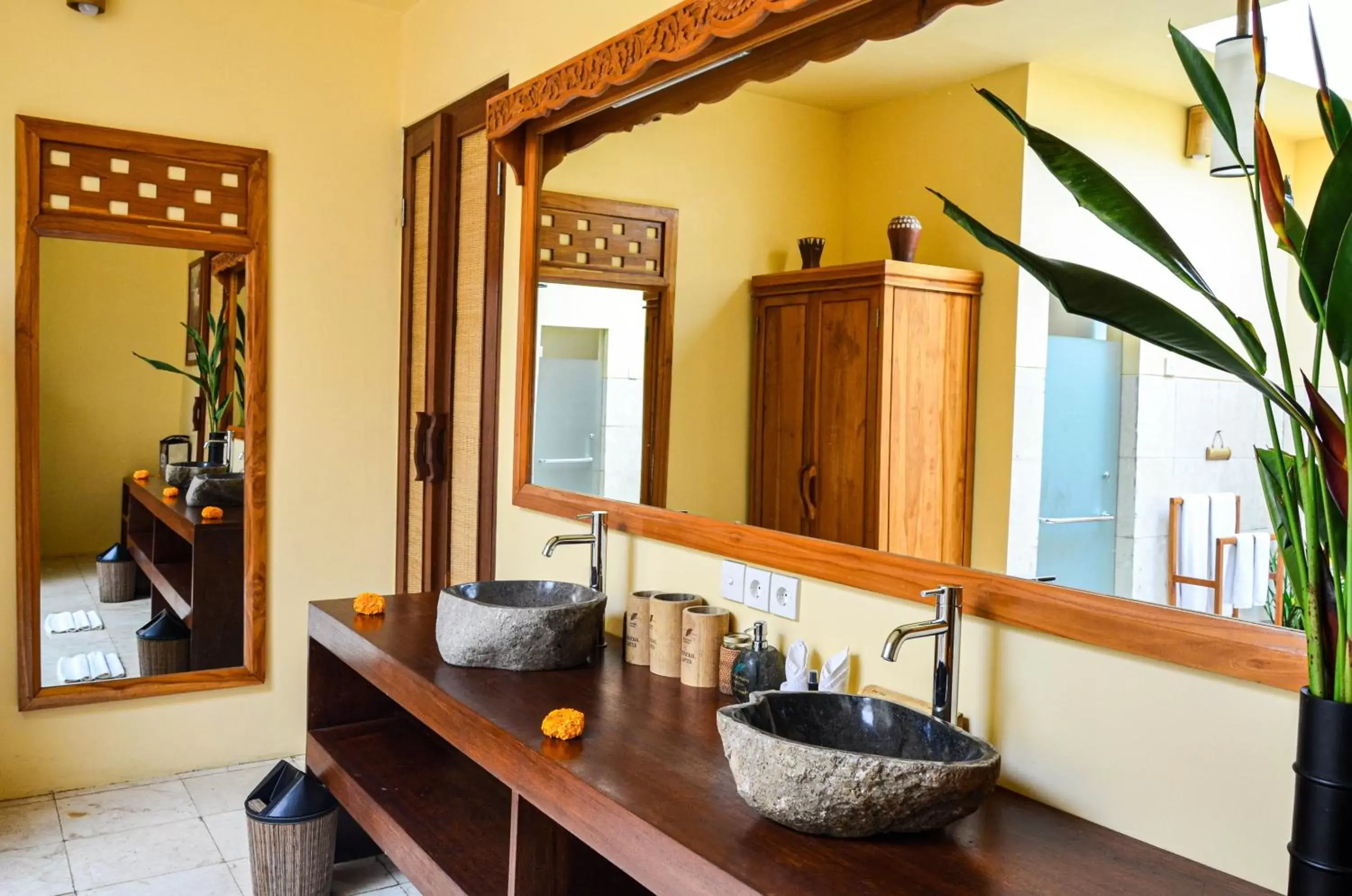 Bathroom in Munduk Moding Plantation Nature Resort & Spa