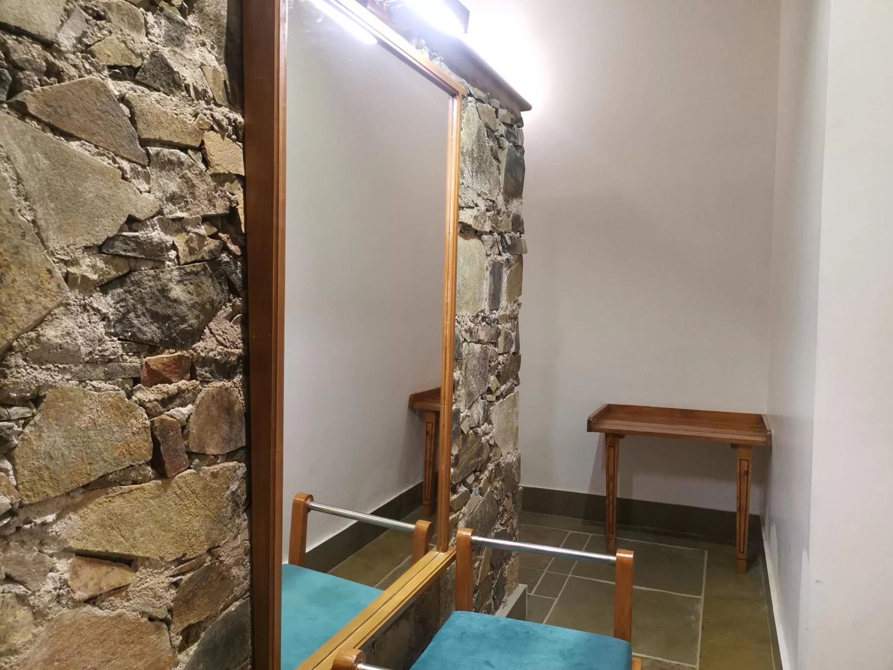 Bathroom in Astroport Sariska Treetop by Eight Continents