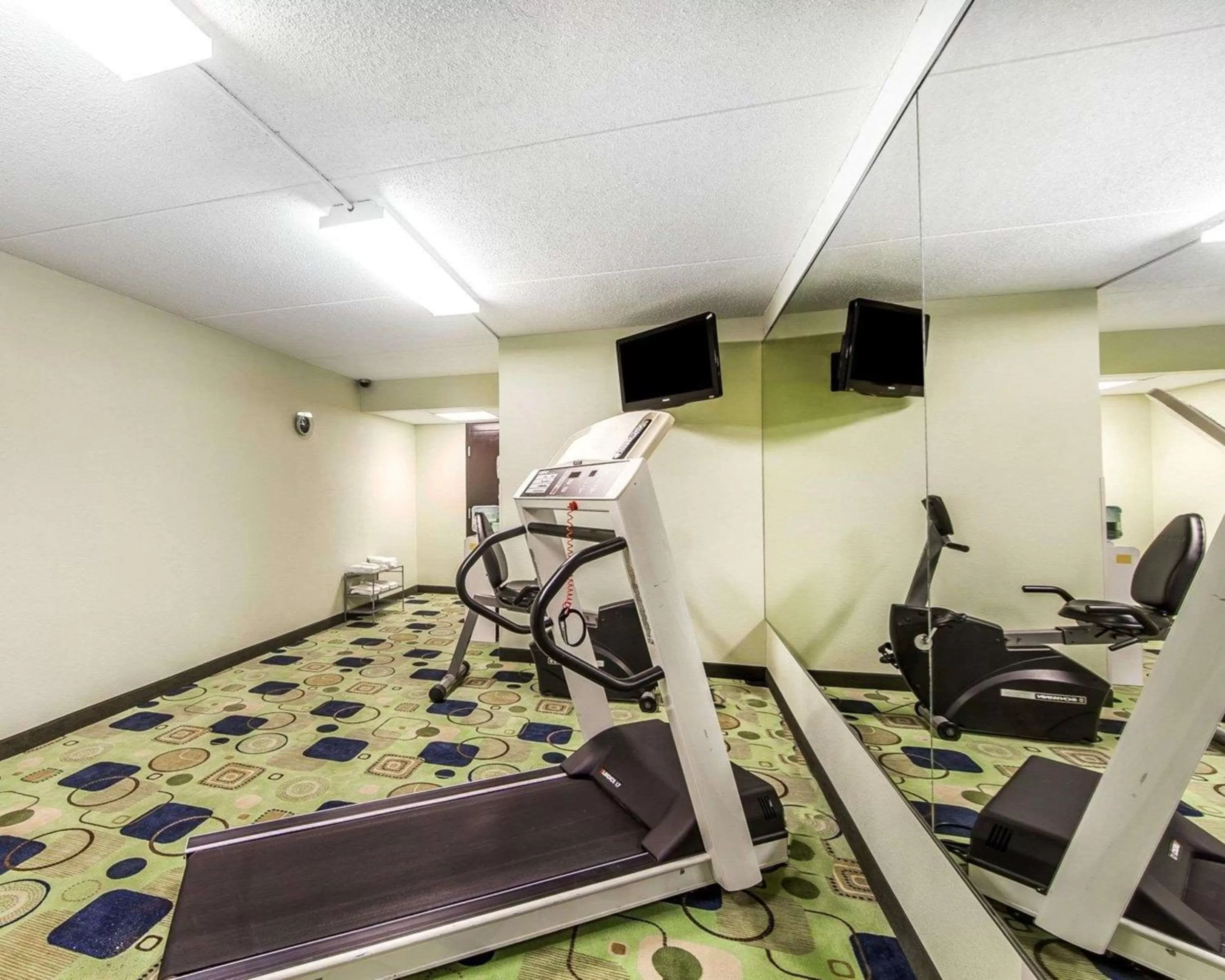 Fitness centre/facilities in Quality Inn West I - 75