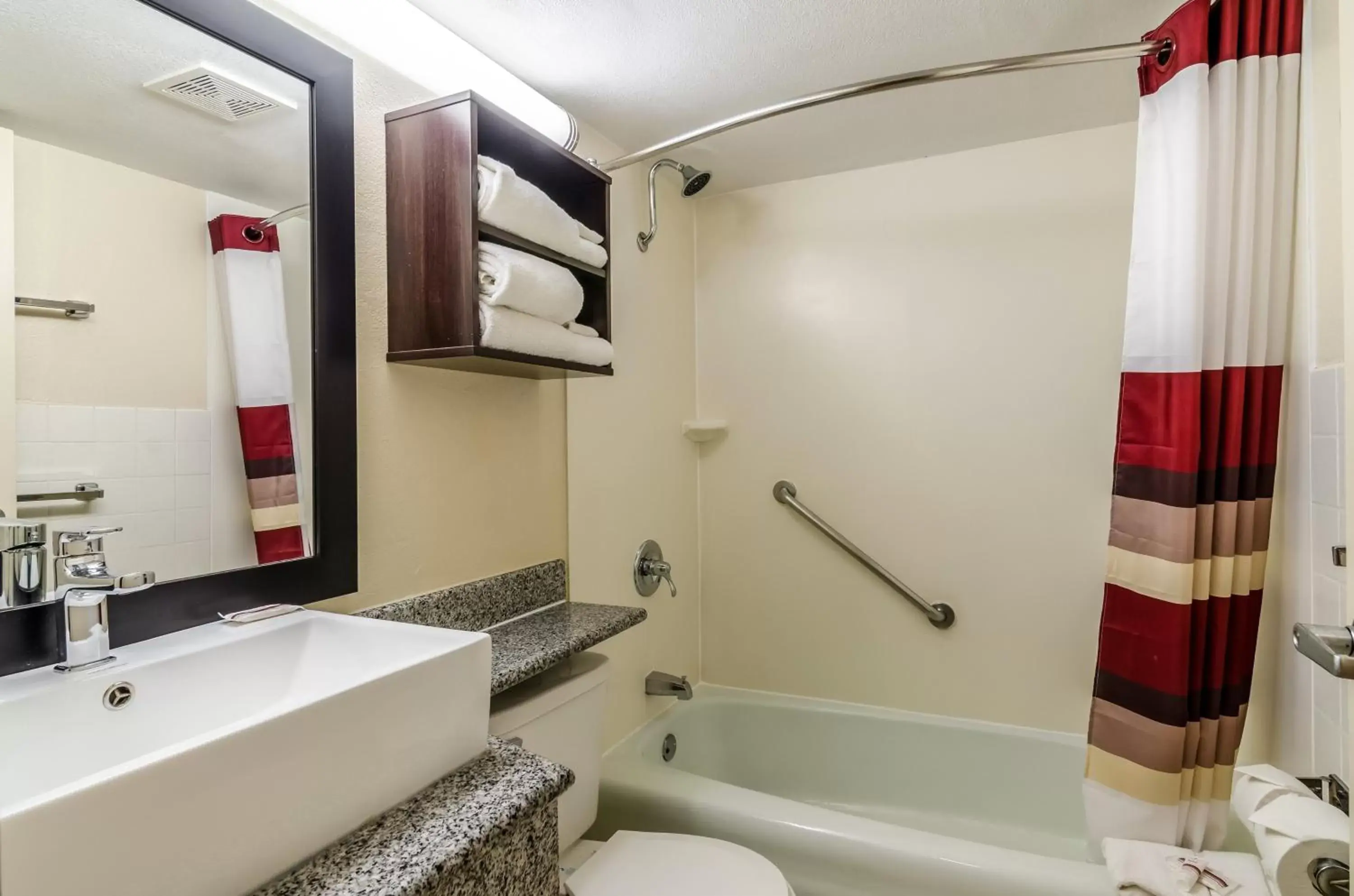 Bathroom in Red Roof Inn PLUS+ Wichita East