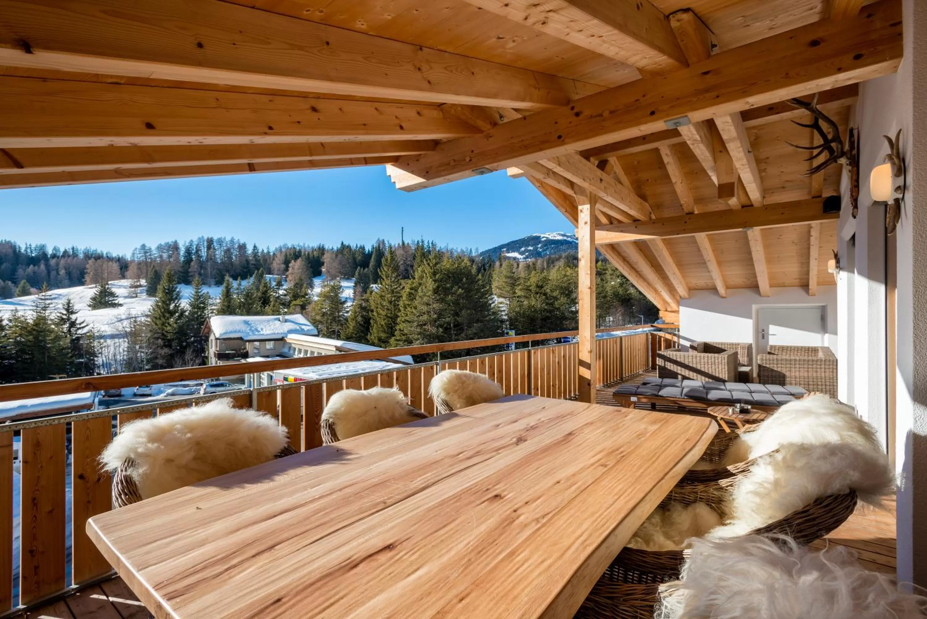 Balcony/Terrace in Hotel Sarain Active Mountain Resort