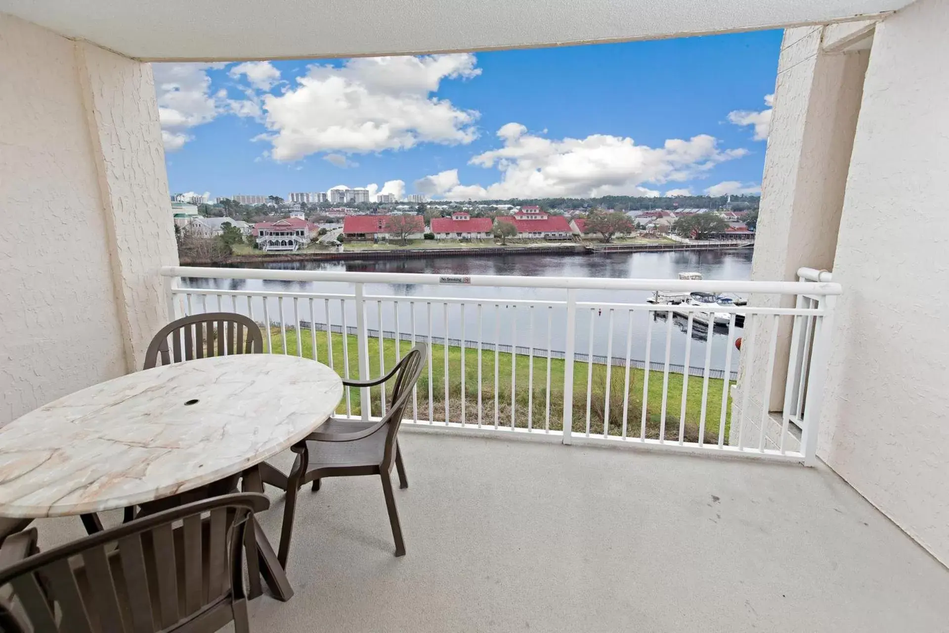River view, Balcony/Terrace in Barefoot Resort Golf & Yacht Club Villas