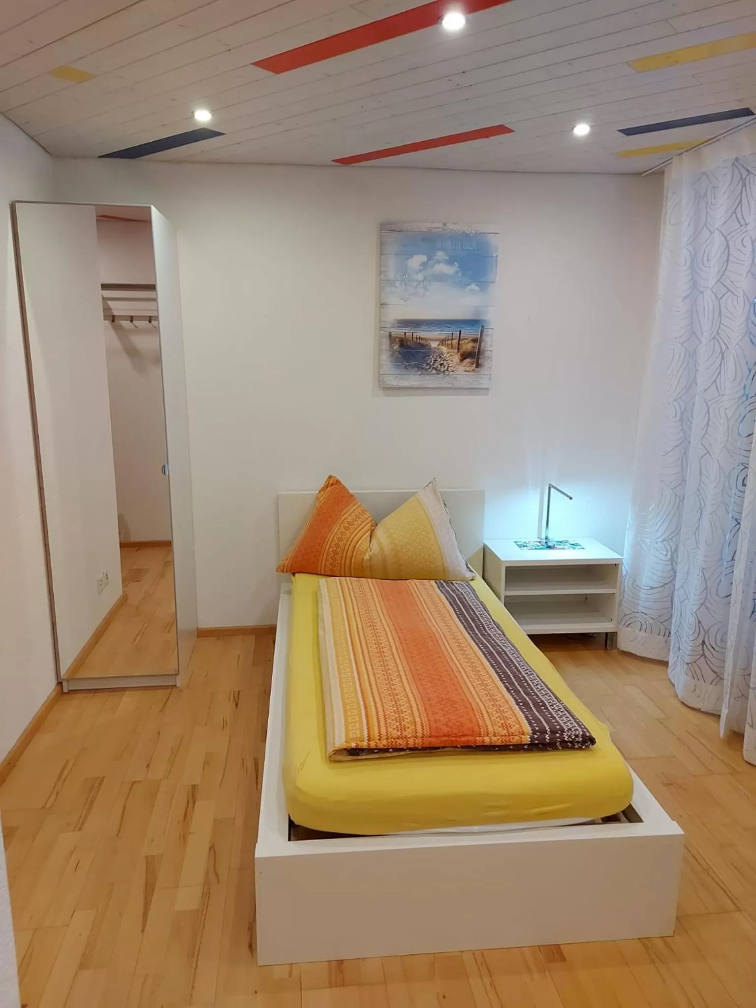 Bed in Hotel Pamakin