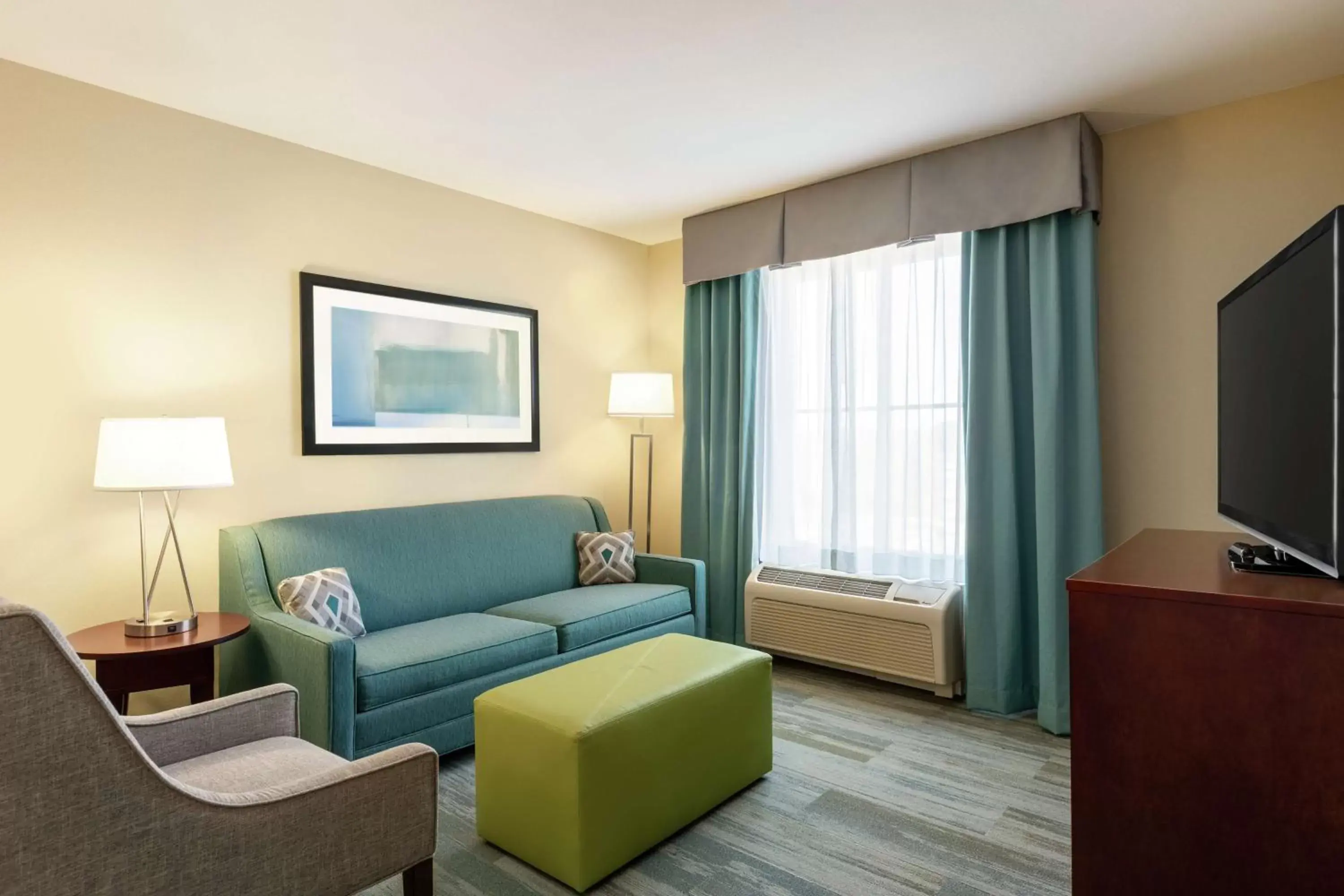Bedroom, Seating Area in Homewood Suites by Hilton Macon-North
