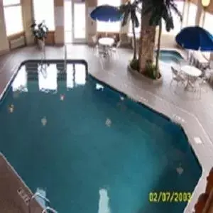 Swimming pool, Pool View in Ameristay Inn & Suites