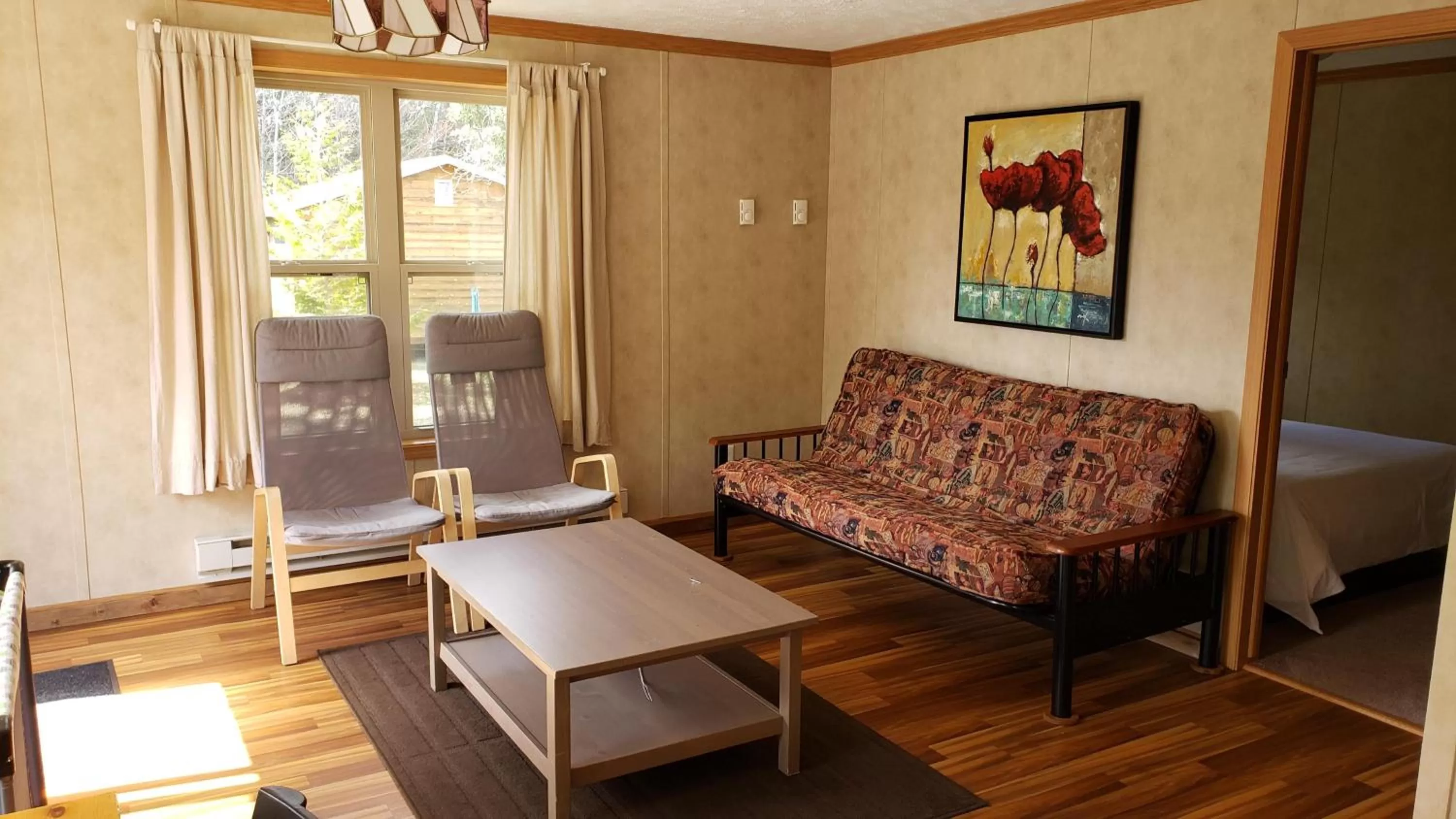 Living room in Parkway Cottage Resort and Trading Post