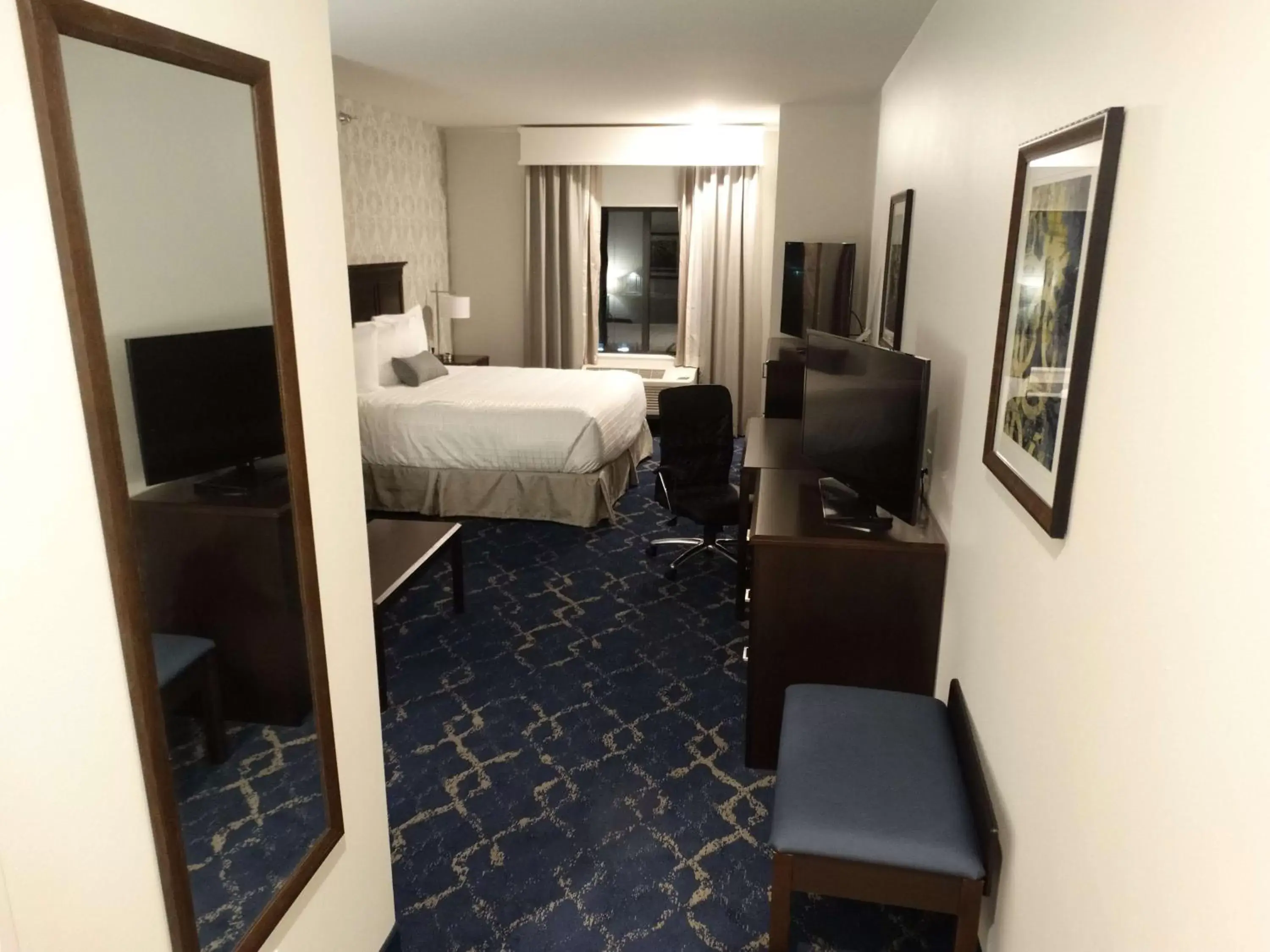 Photo of the whole room in Best Western Plus New Richmond Inn & Suites