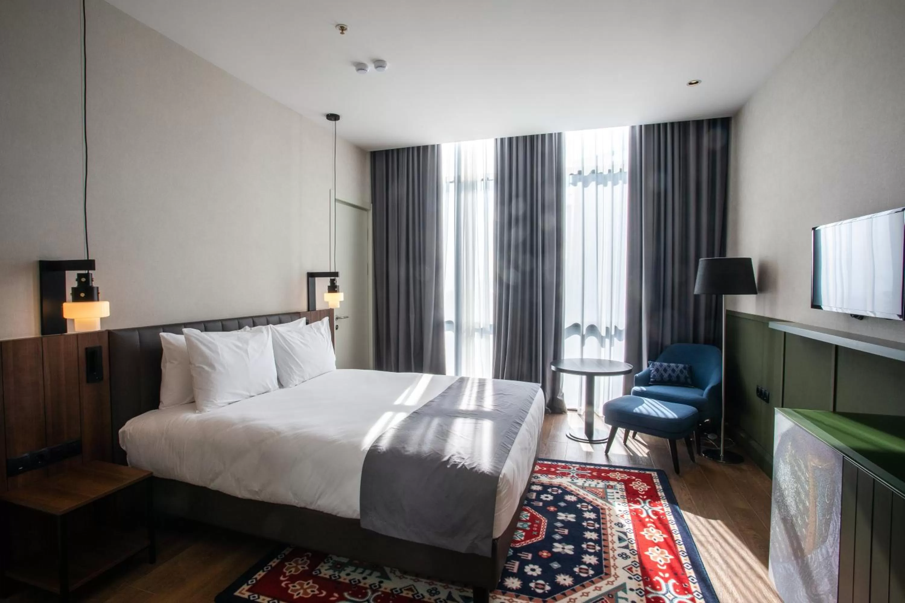 Photo of the whole room, Bed in Holiday Inn Telavi by IHG