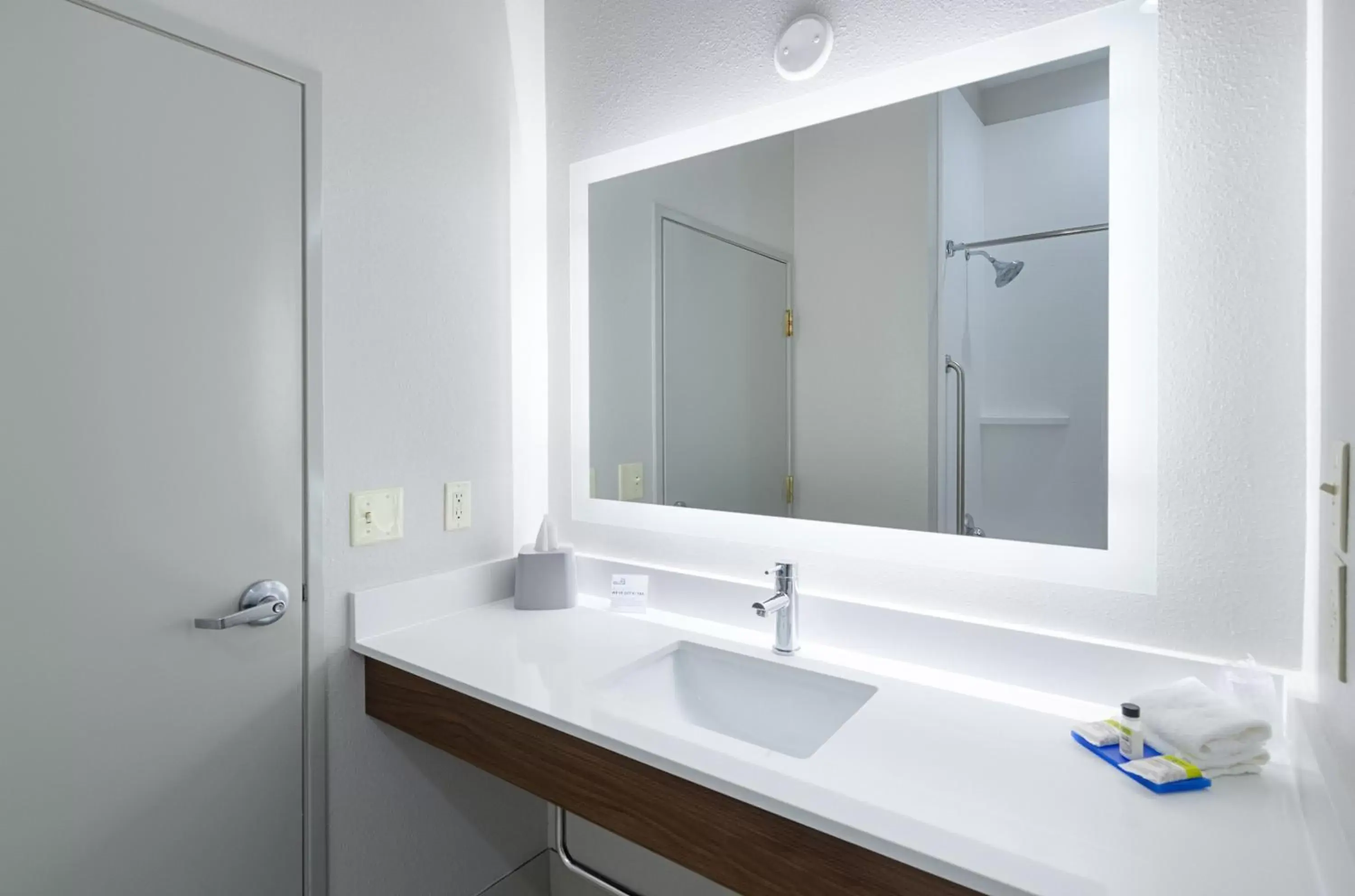 Bathroom in Holiday Inn Express Hotel & Suites Weston, an IHG Hotel