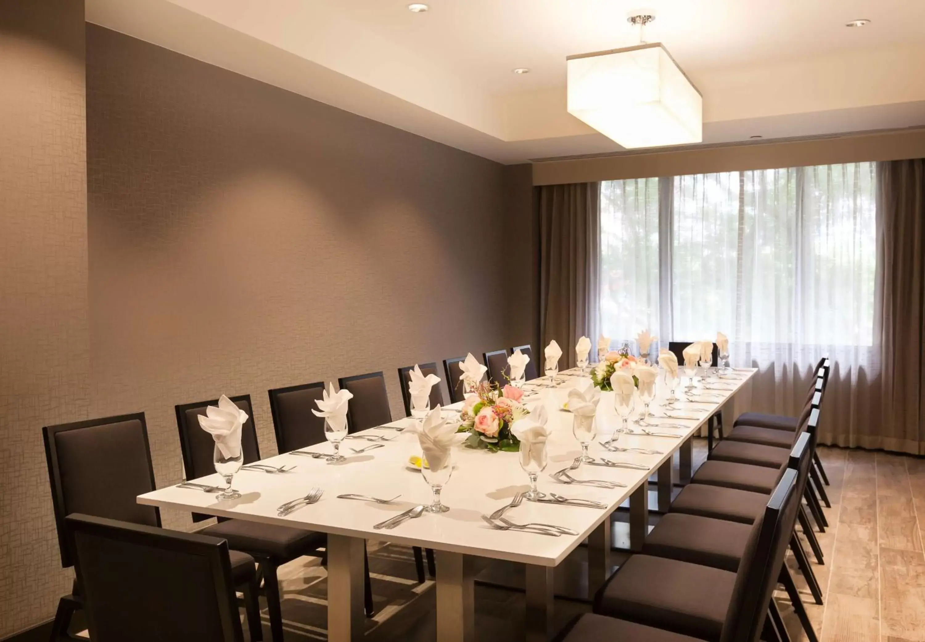 Meeting/conference room in DoubleTree by Hilton Hotel & Suites Houston by the Galleria