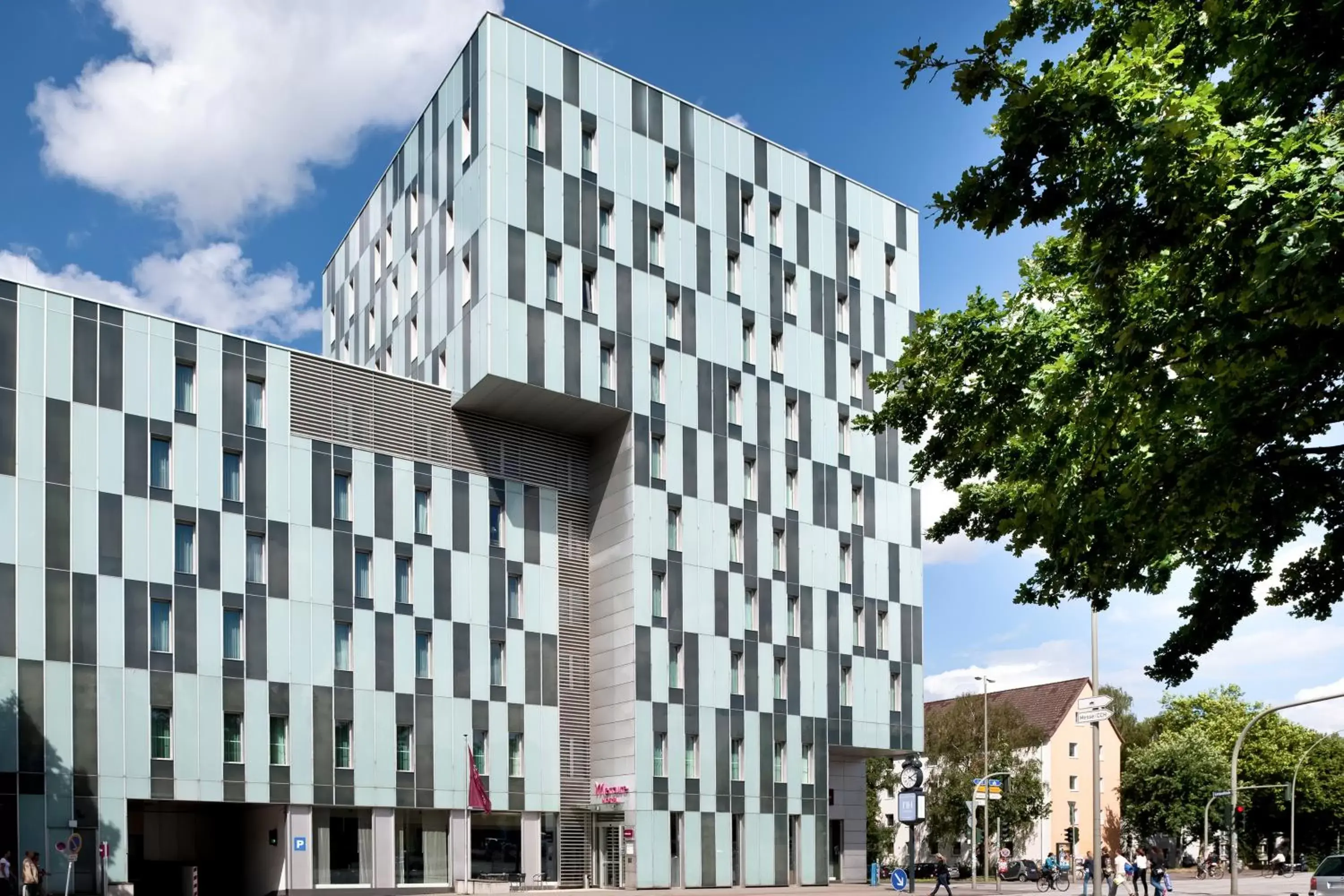 Facade/entrance, Property Building in Mercure Hotel Hamburg Mitte