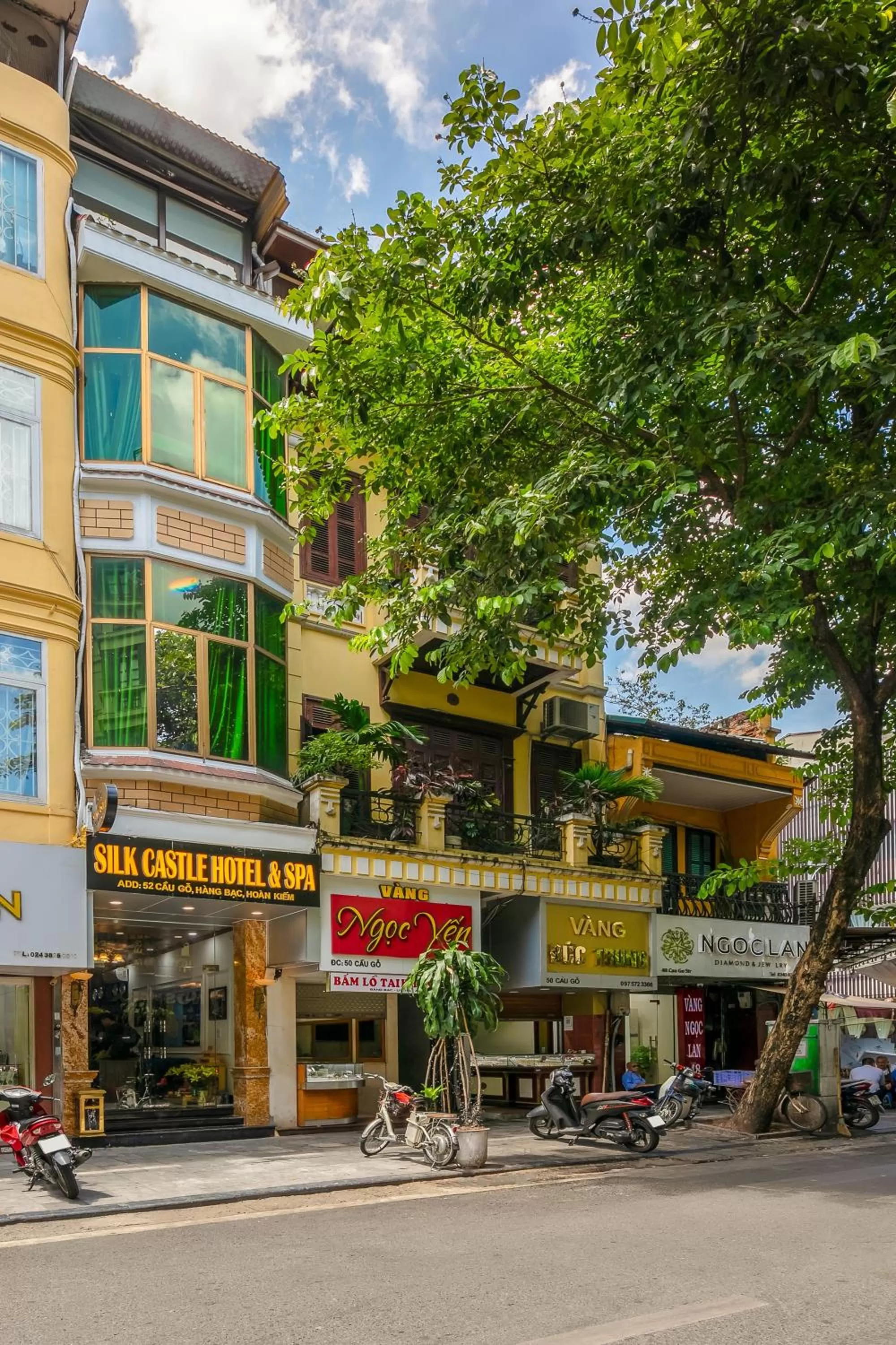 Property building in Silk Castle Hotel & Spa - Hanoi Old quarter