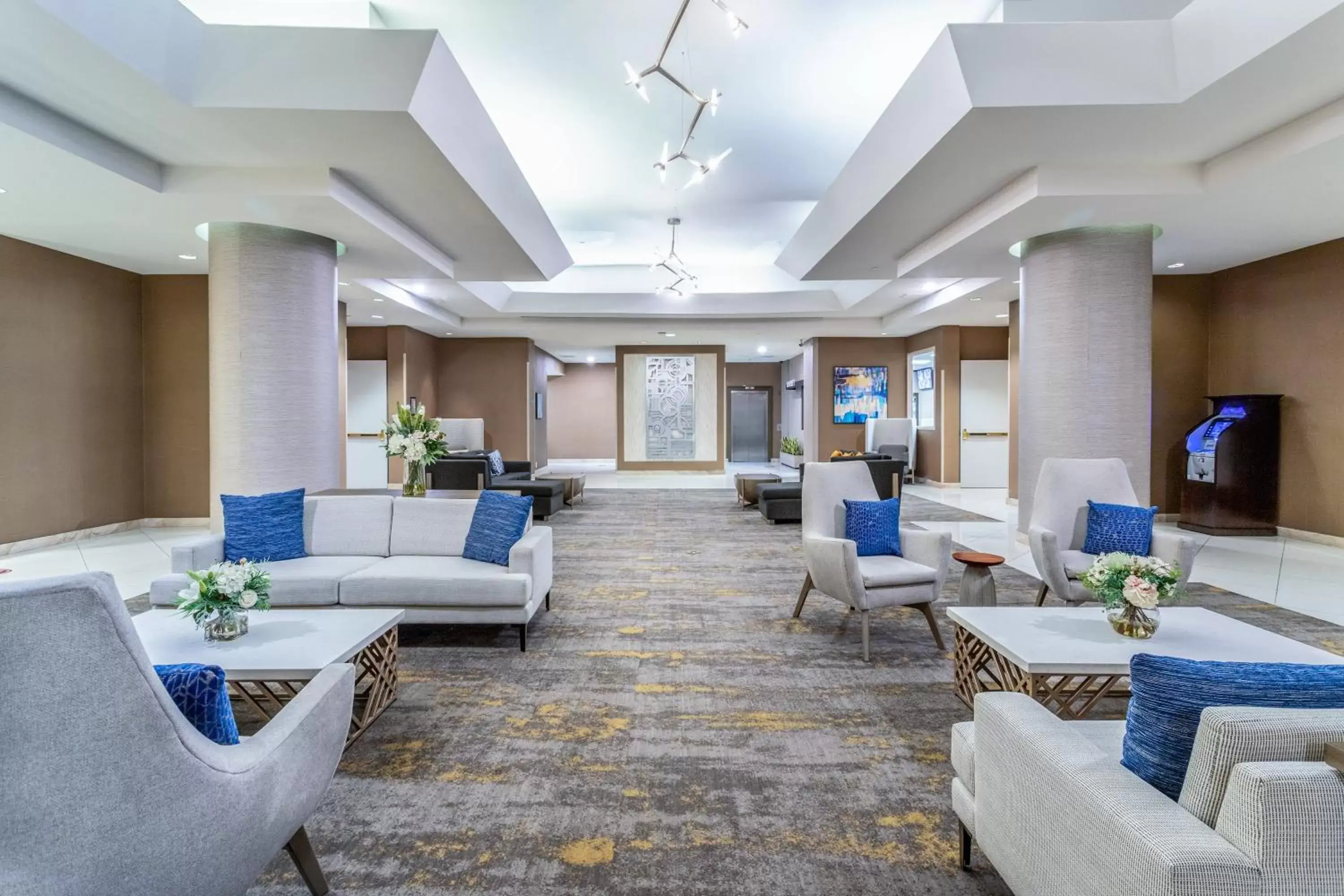 Property building, Lobby/Reception in Crowne Plaza Hotel Los Angeles Harbor, an IHG Hotel