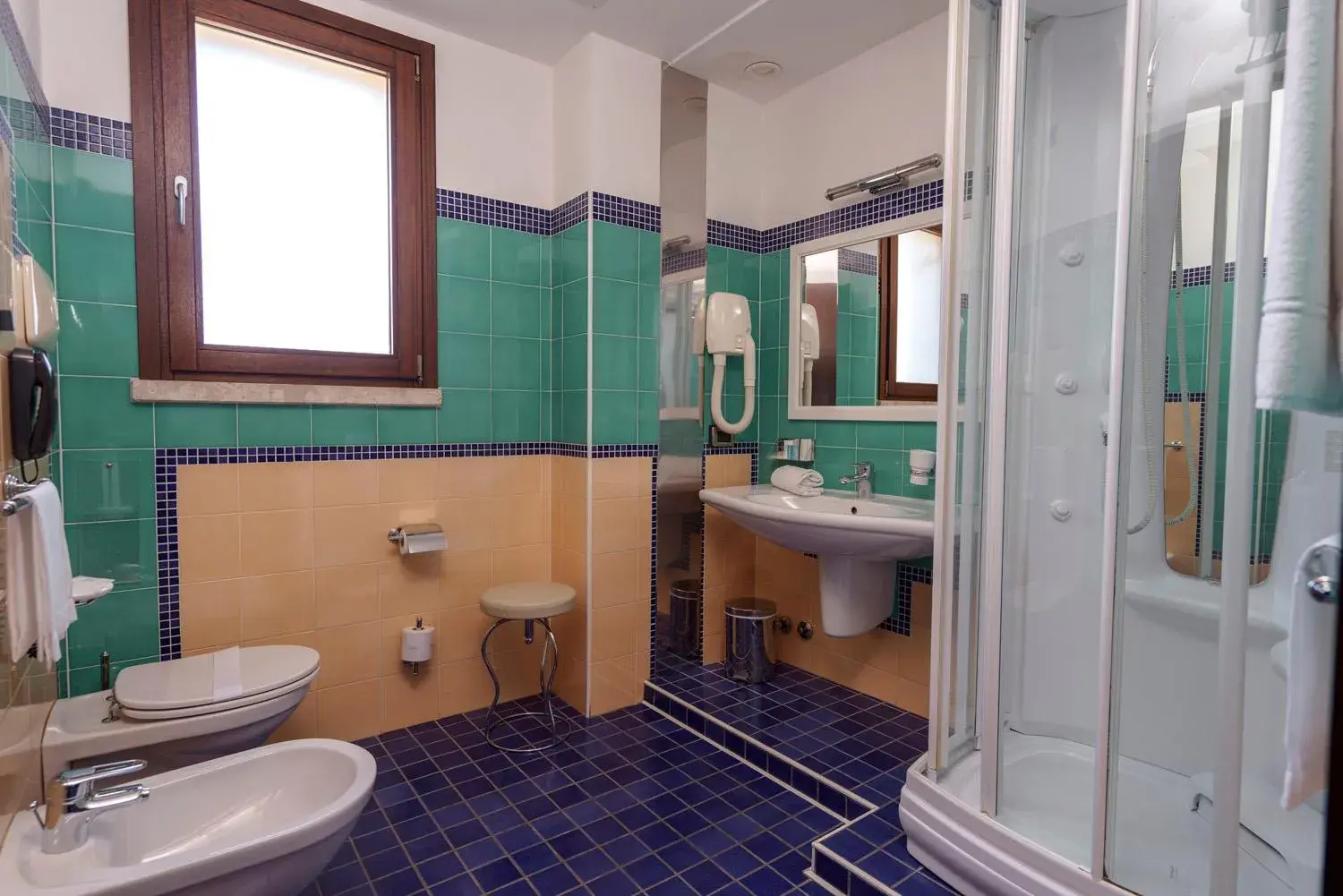 Shower, Bathroom in Hotel Cala Del Porto